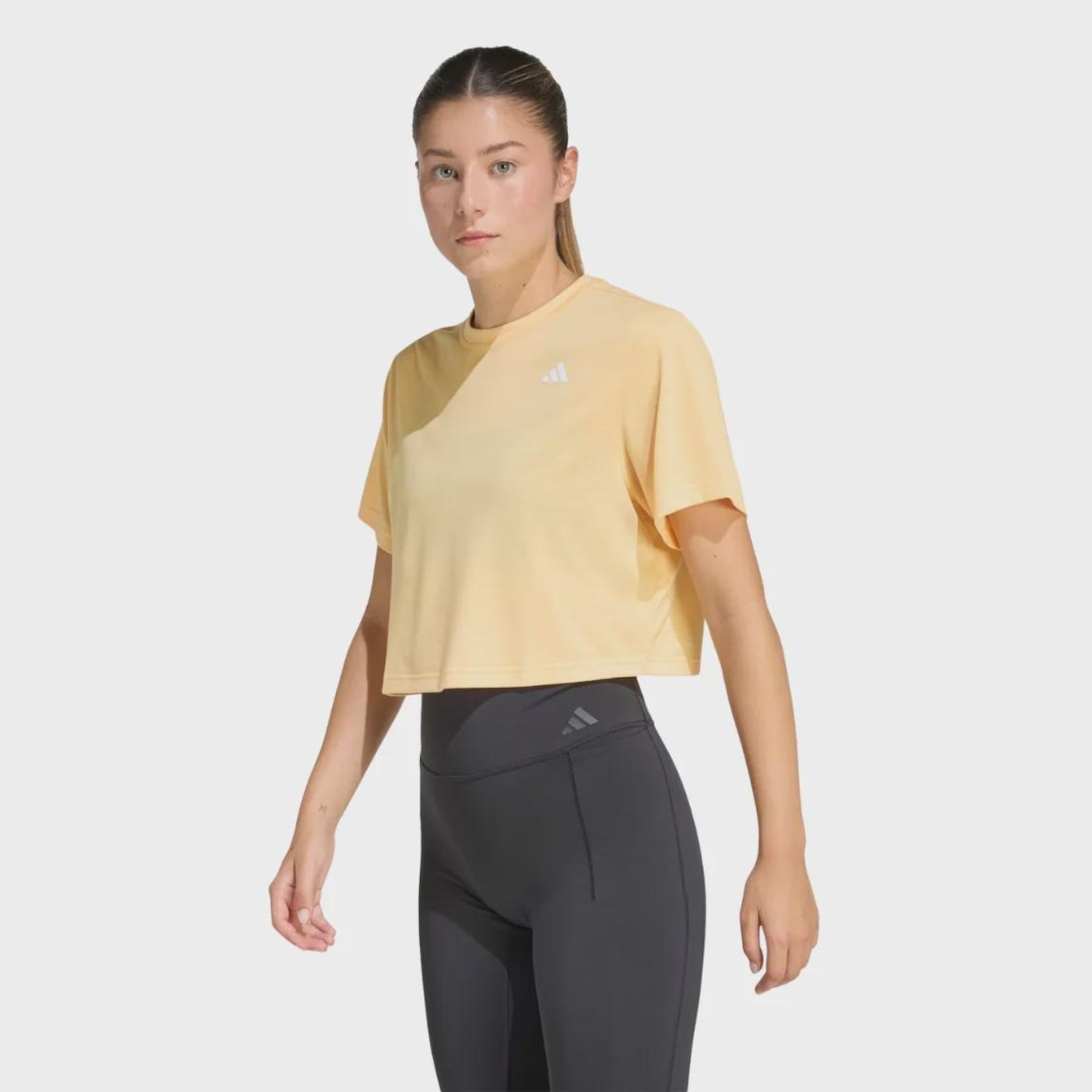 Camiseta adidas Boxy Treino - Feminino - Foto 1