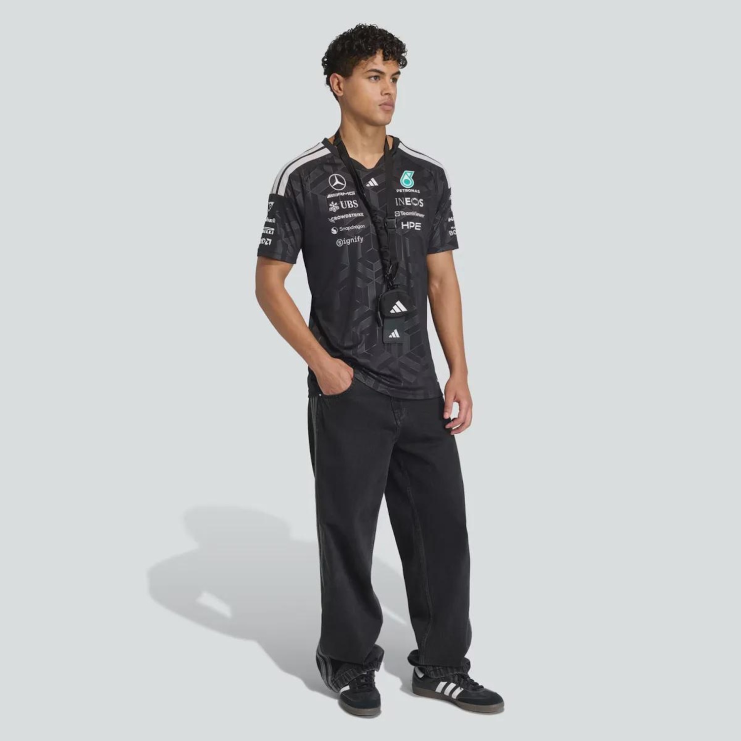 Camiseta Masculina Mercedes AMG Petronas Team Driver adidas - Foto 3