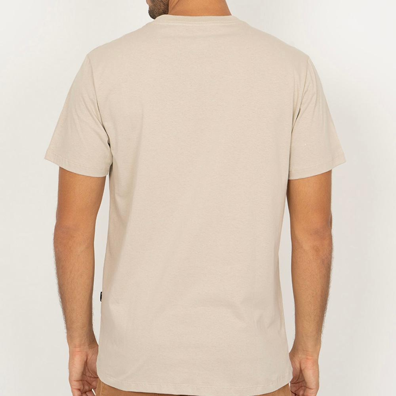 Camiseta Billabong Mid Arch II - Masculina - Foto 2