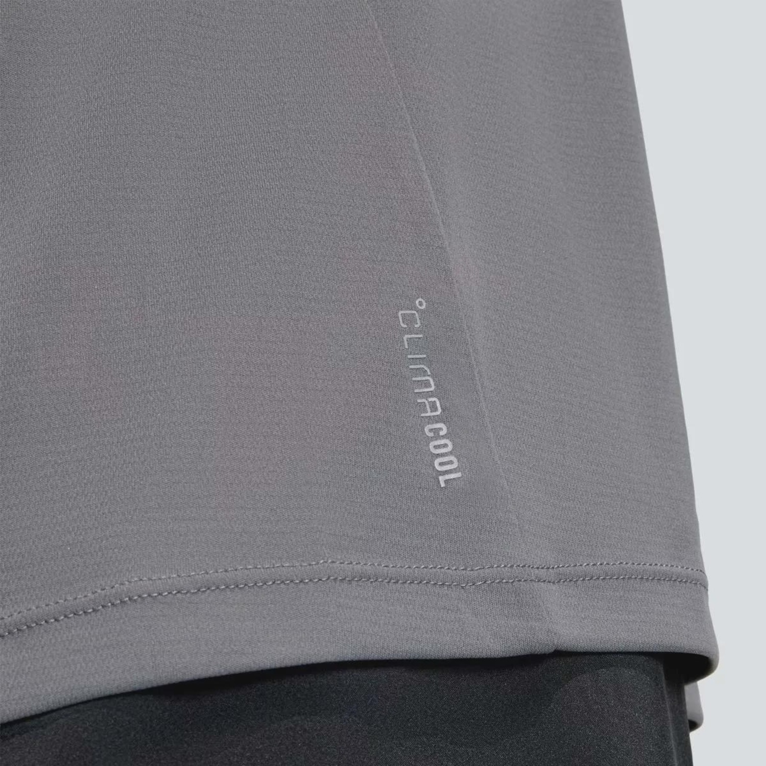 Camiseta Masculina Run Ess BL adidas - Foto 4