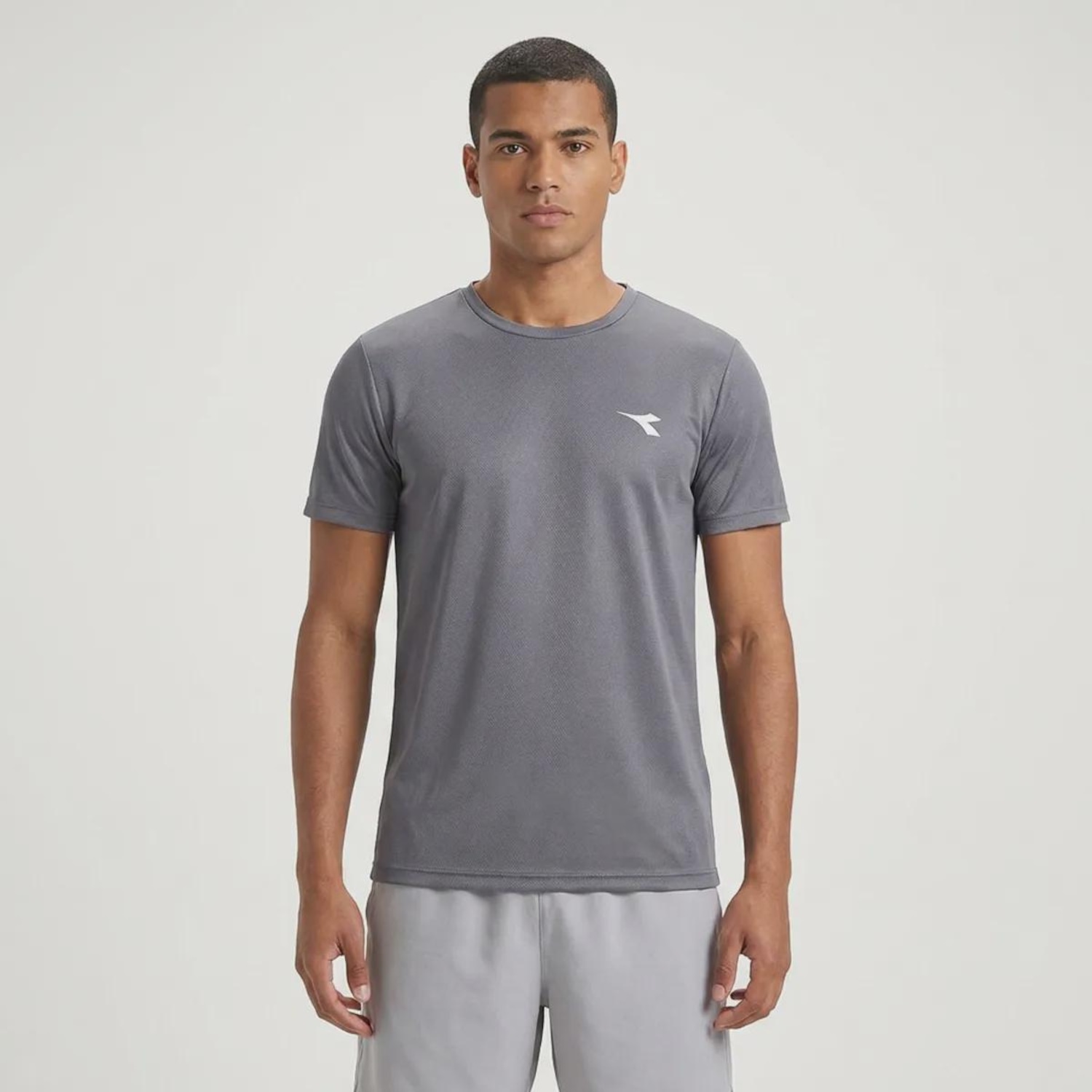 Camiseta Diadora Logo - Masculina - Foto 1
