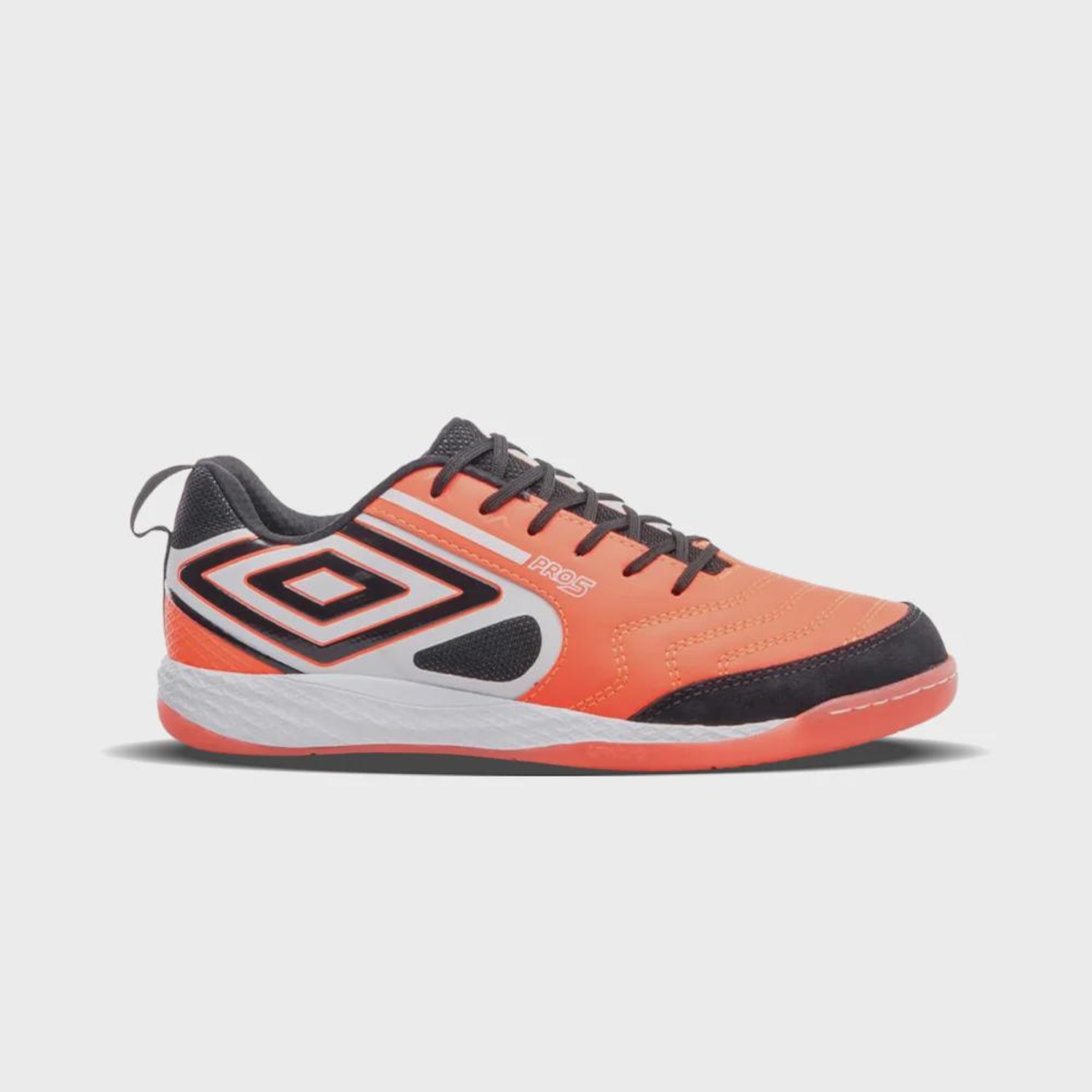 Chuteira de Futsal Adulta Pro 5 Bump Umbro - Foto 1