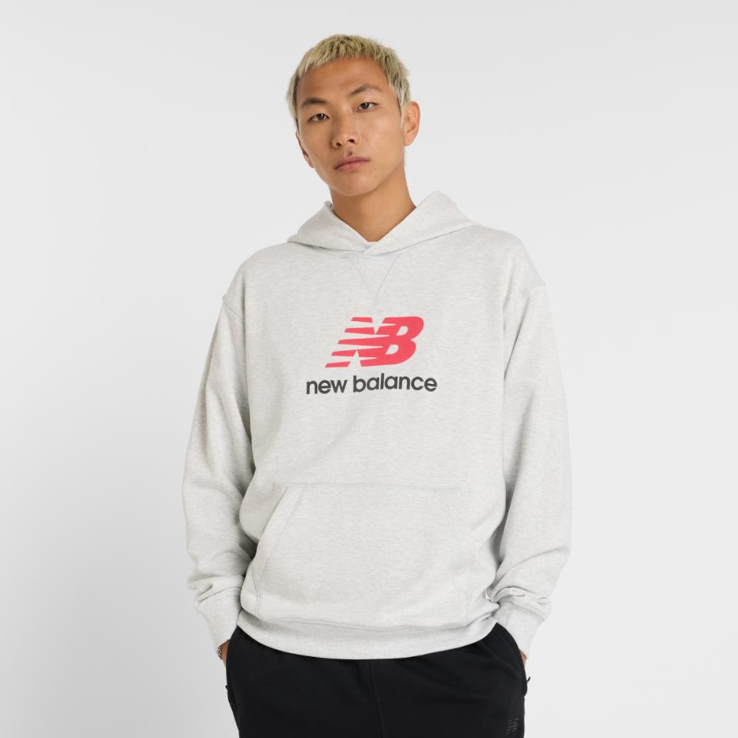 Blusão com Capuz New Balance Athletics Logo Masculino - Foto 1