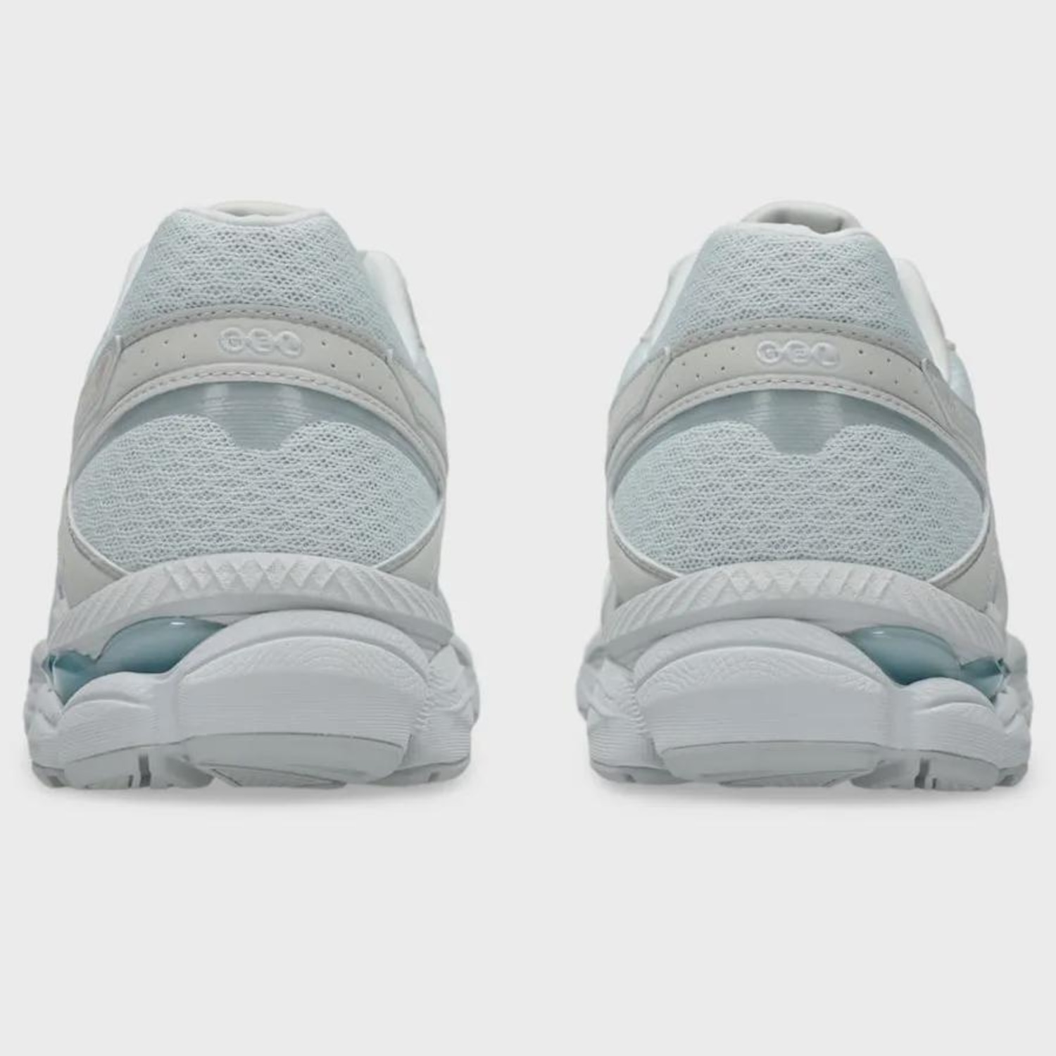 Tênis ASICS Gel Cumulus 16 - Unissex - Foto 4
