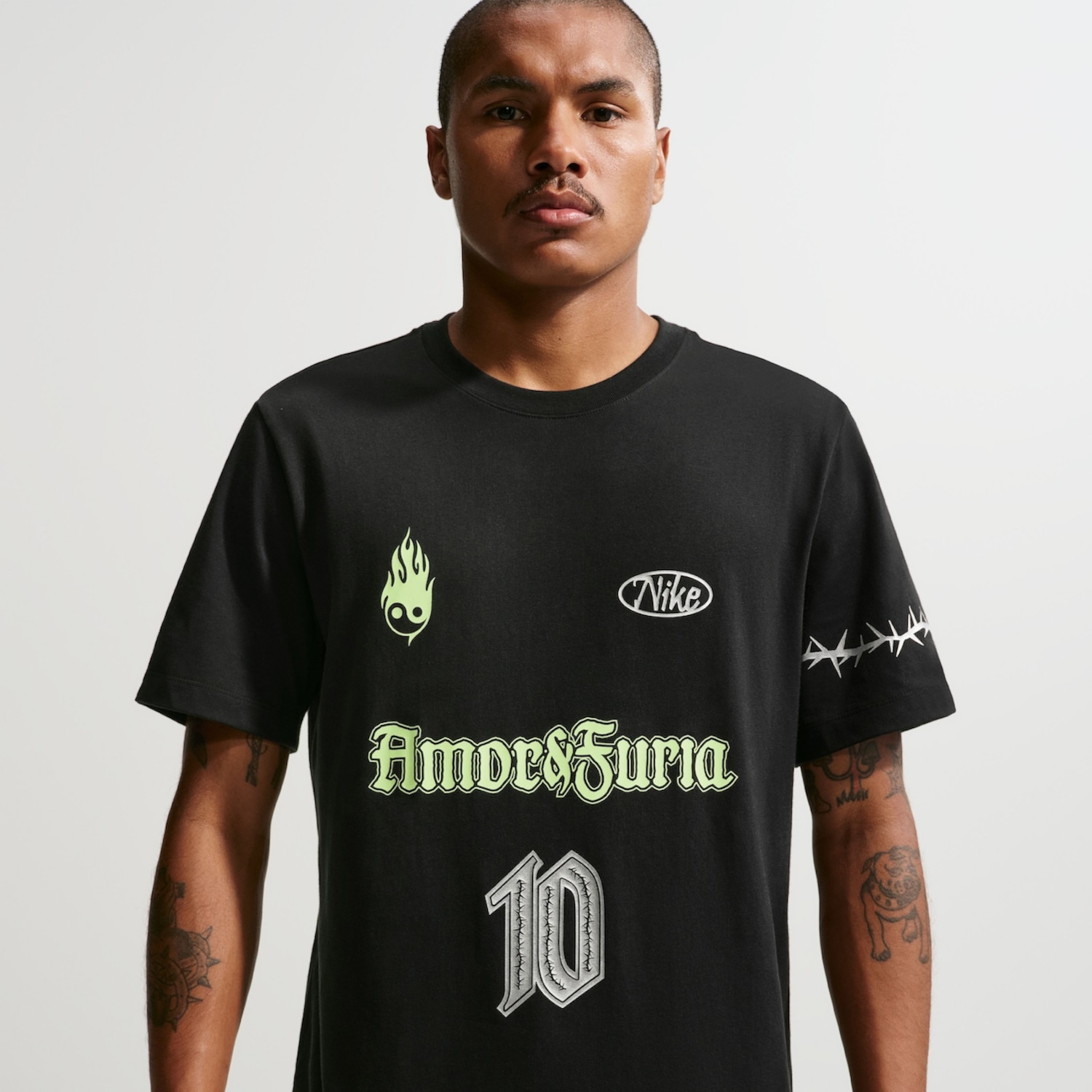 Camiseta Nike Tee Sportswear - Masculina - Foto 1