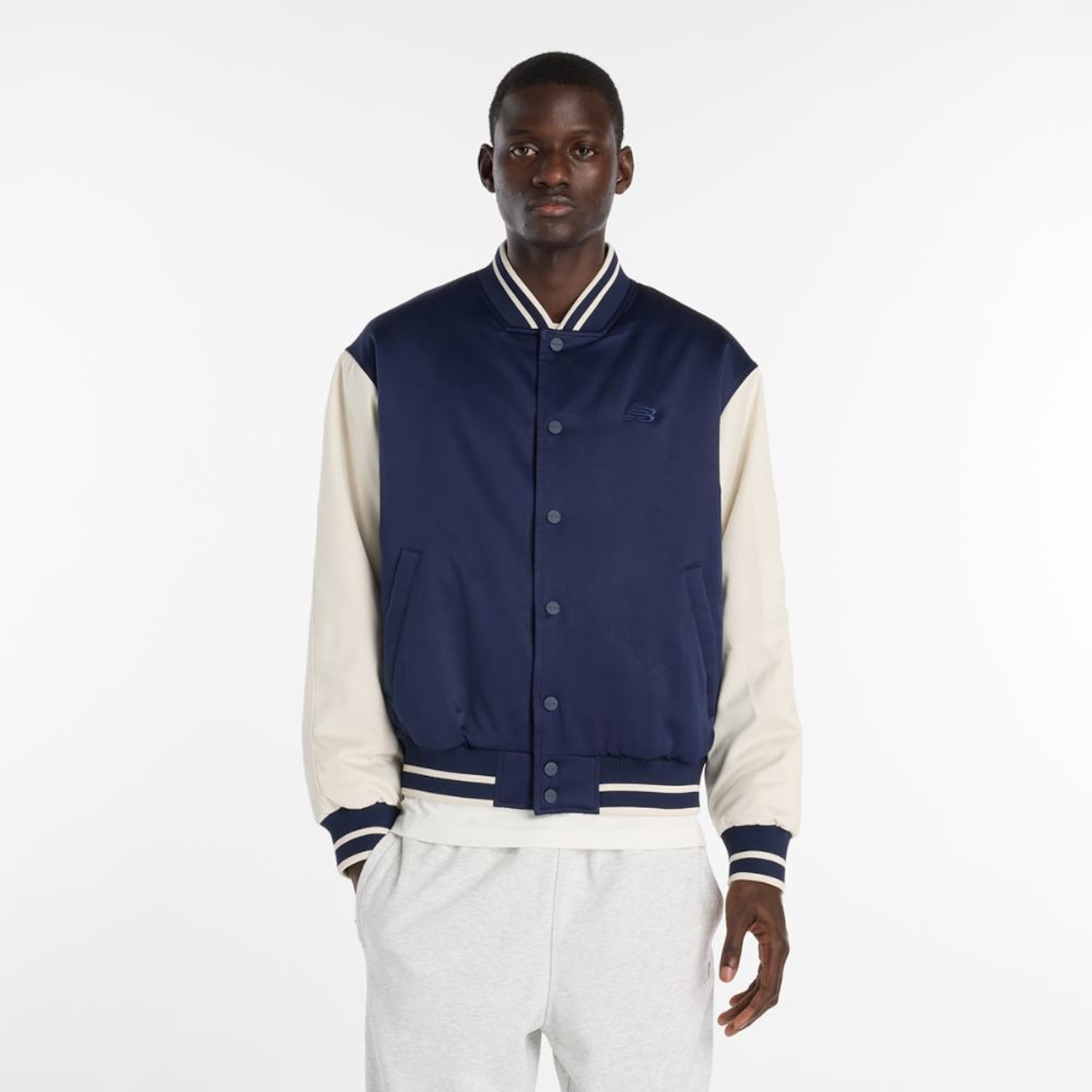 Jaqueta Athletics Varsity New Balance Masculina - Foto 1
