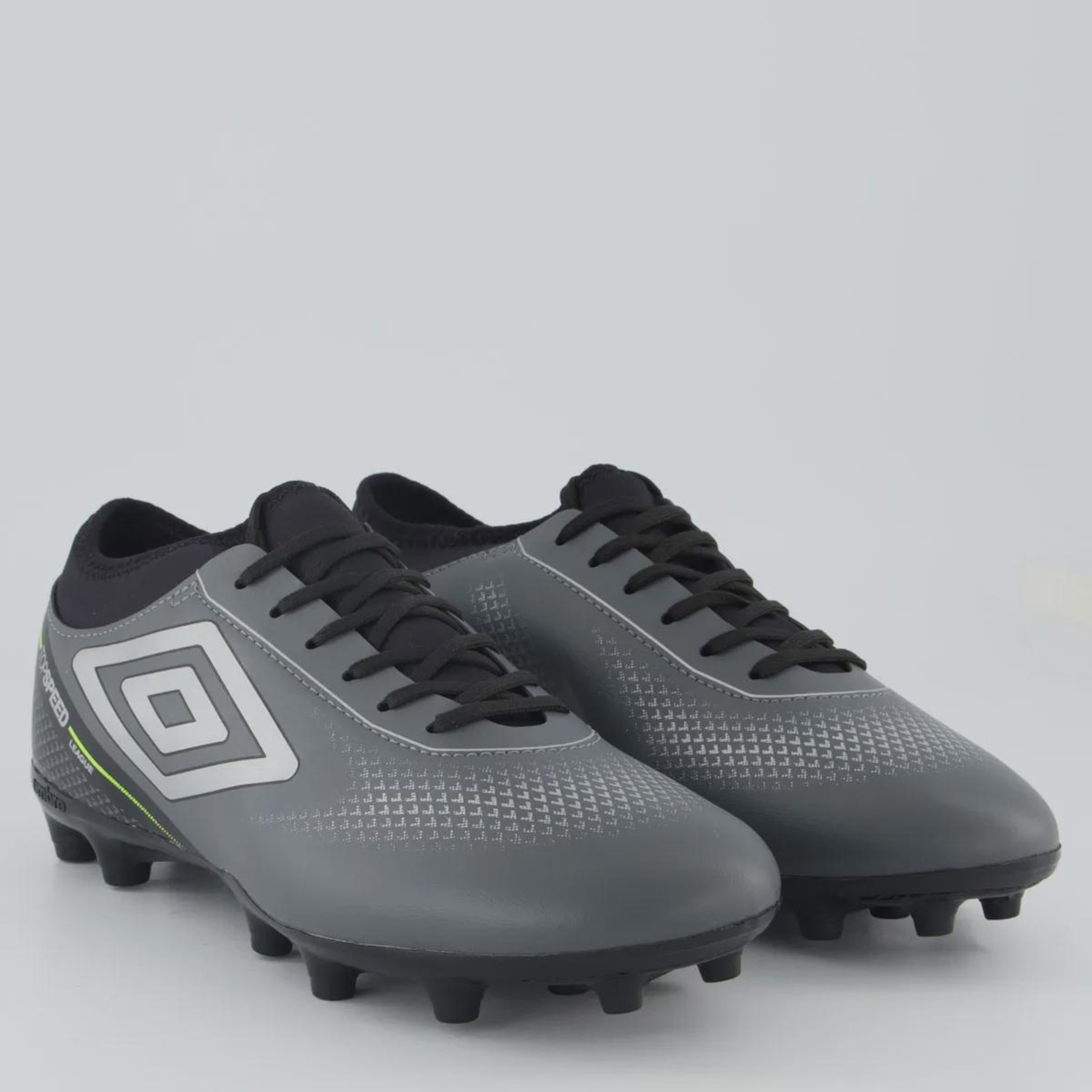 Chuteira de Campo Adulta Umbro Top Speed League - Foto 2