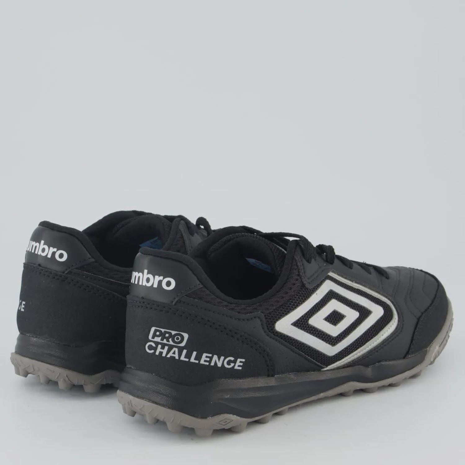 Chuteira de Society Adulta Umbro Pro Challenge Uptake - Foto 3