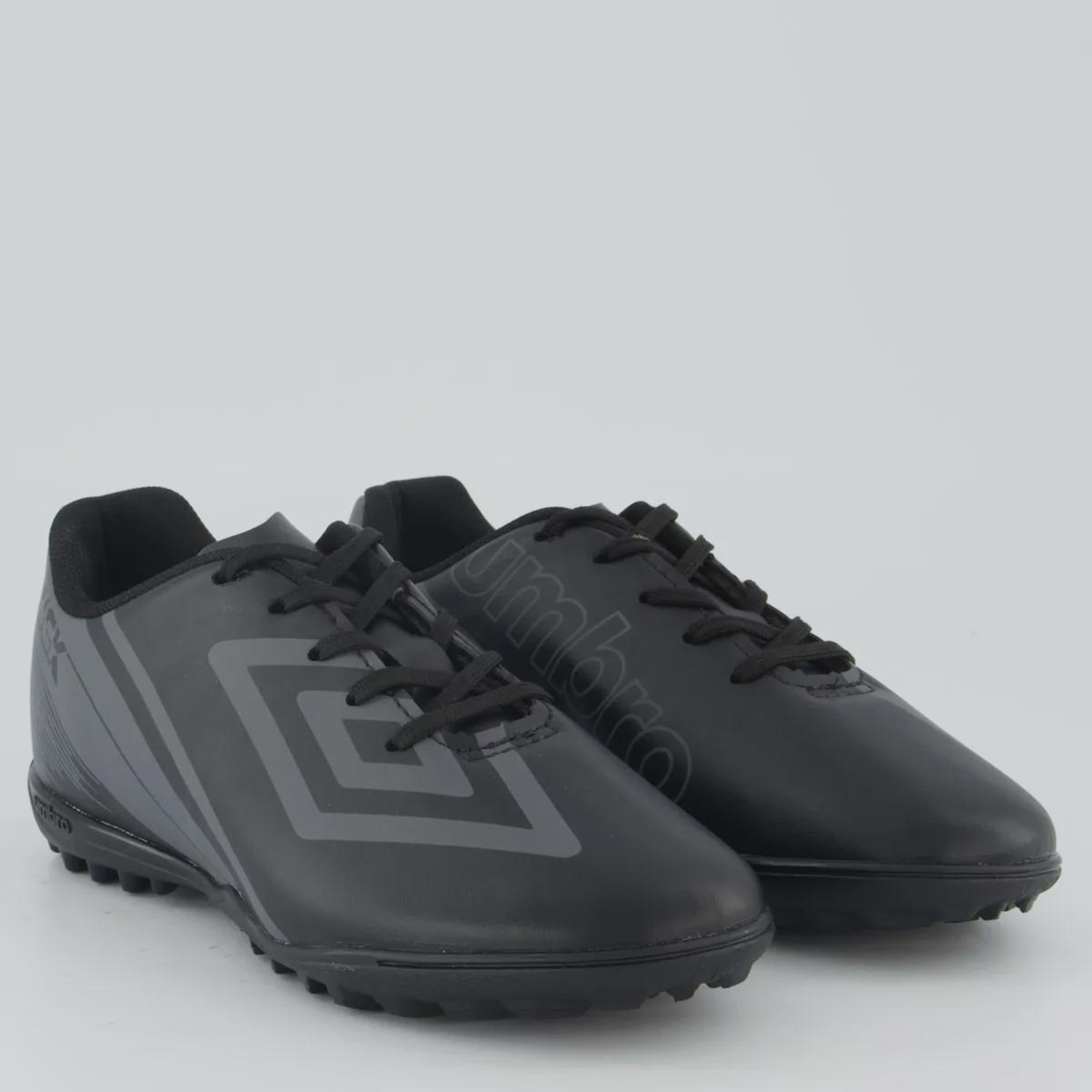 Chuteira de Society Adulta Umbro Kick - Foto 2