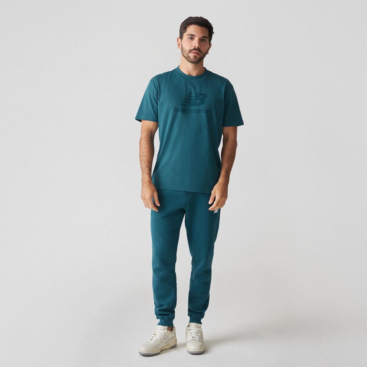 Camiseta  New Balance Essentials Masculina - Foto 3