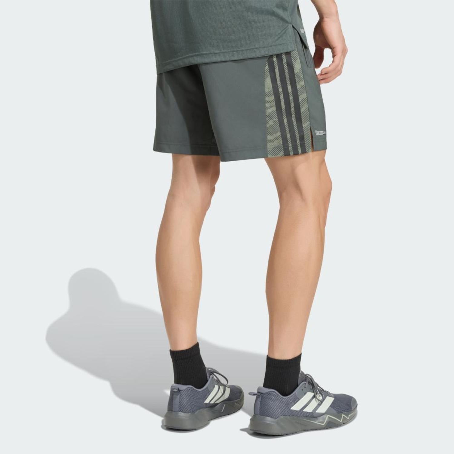 Shorts de Treino Tech Essentials adidas Masculino - Foto 3