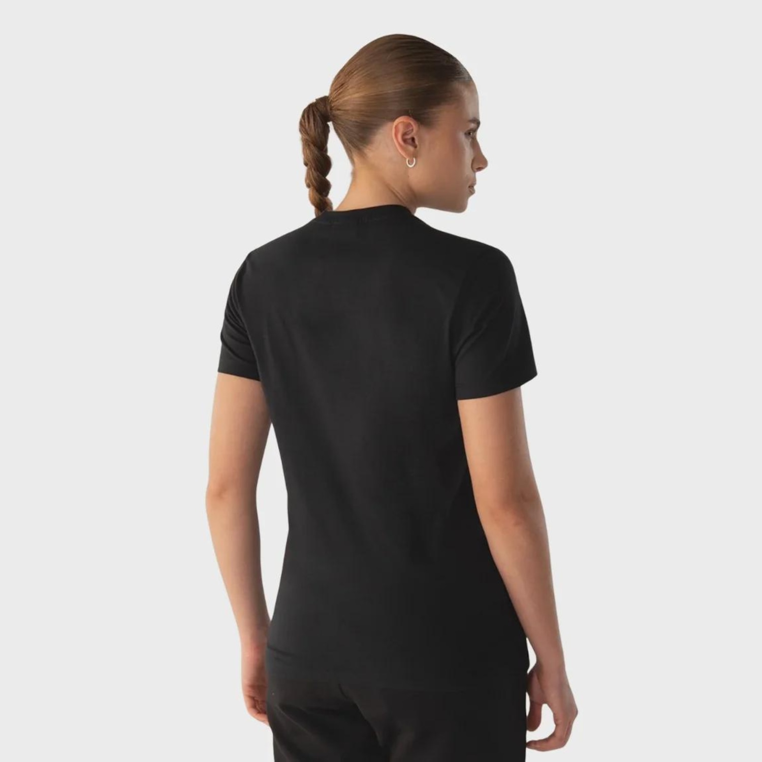 Camiseta Fila Regular Basic Outline - Feminina - Foto 4