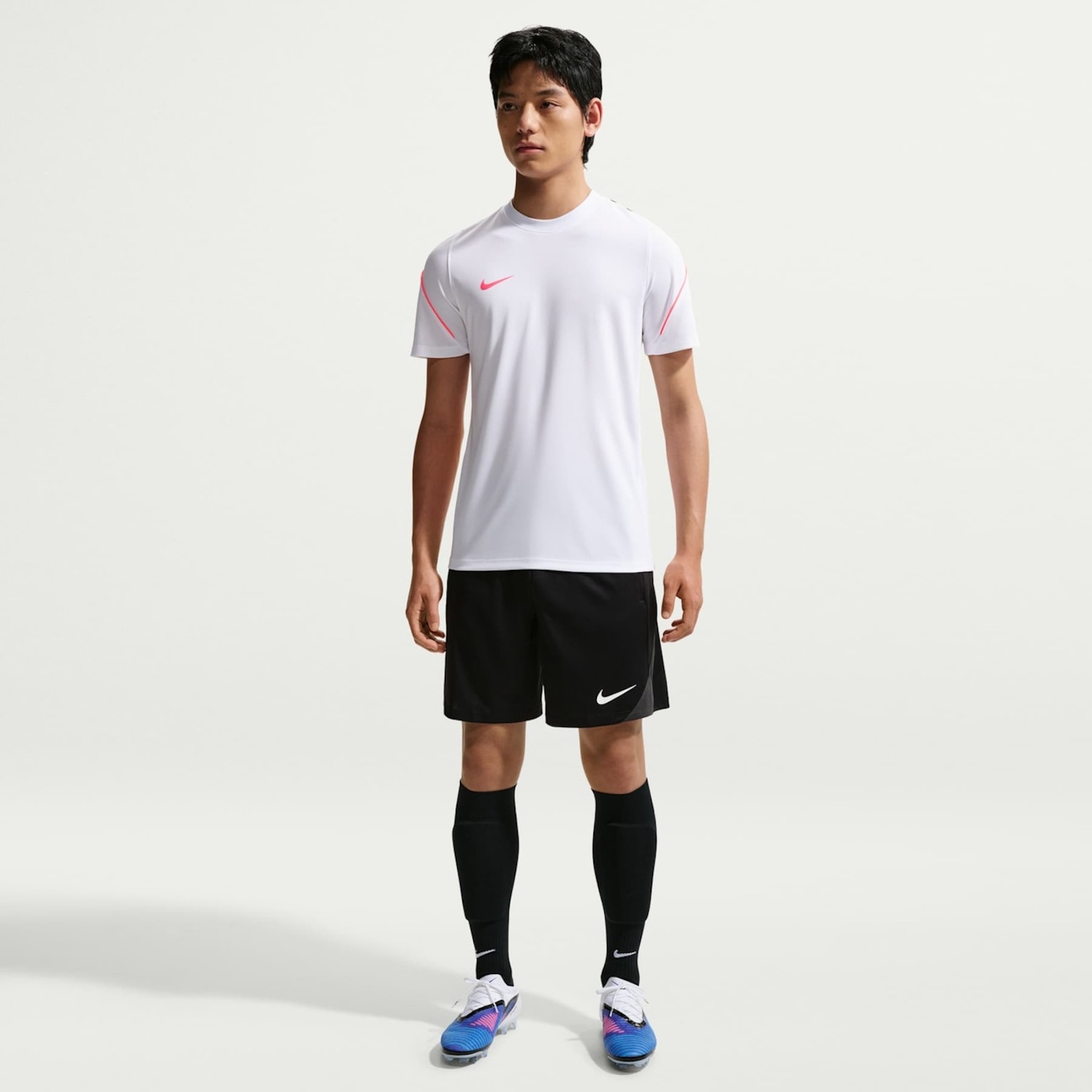 Camiseta Dri-FIT Nike Strike Masculina - Foto 4