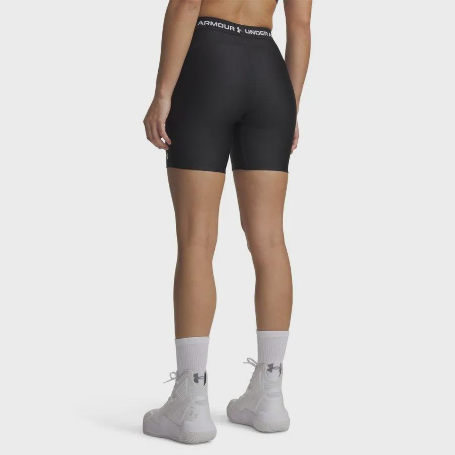Short de Treino Under Armour HeatGear - Feminino - Foto 2