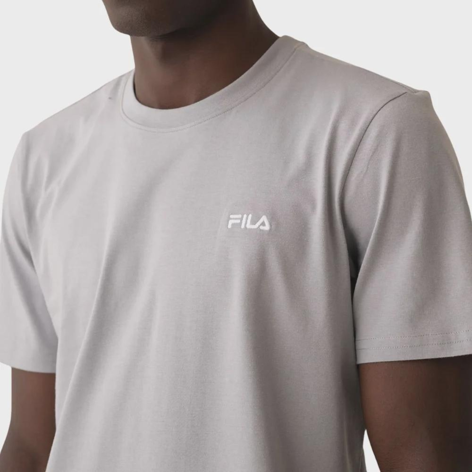 Camiseta Fila Regular Classic - Masculina - Foto 3