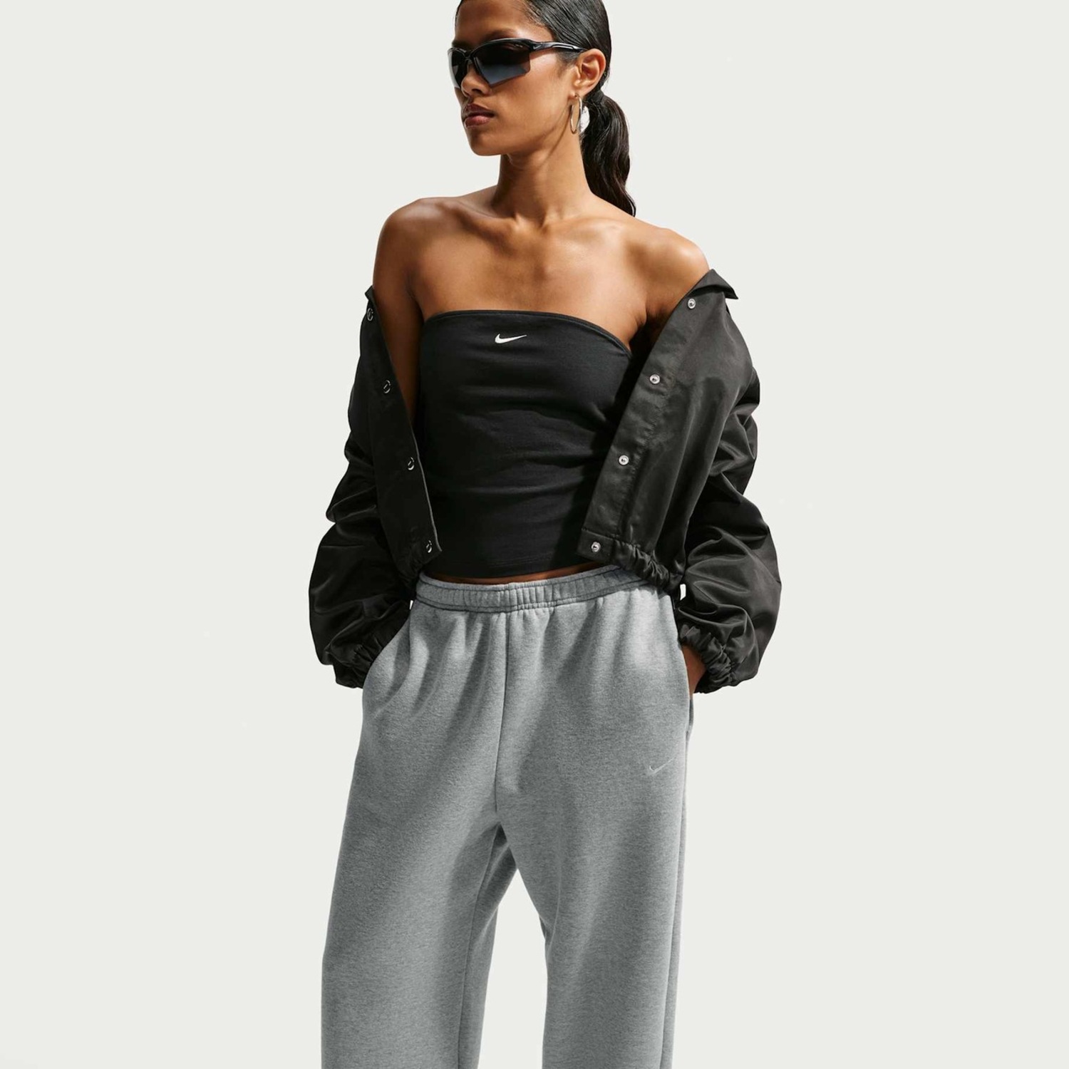Calça Nike Fleece Oversized Feminina - Foto 4