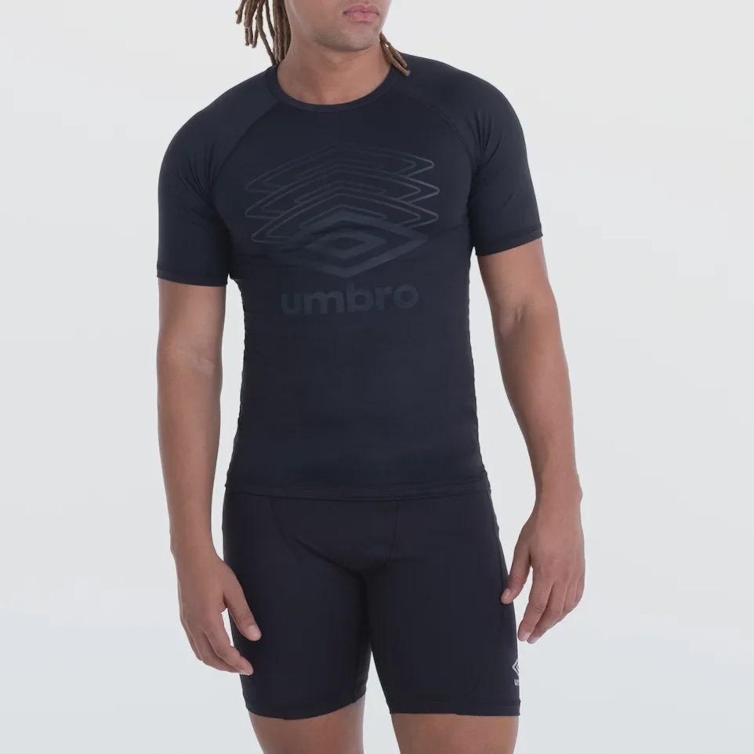 Bermuda Térmica Umbro Diamond Essential Masculina - Foto 3
