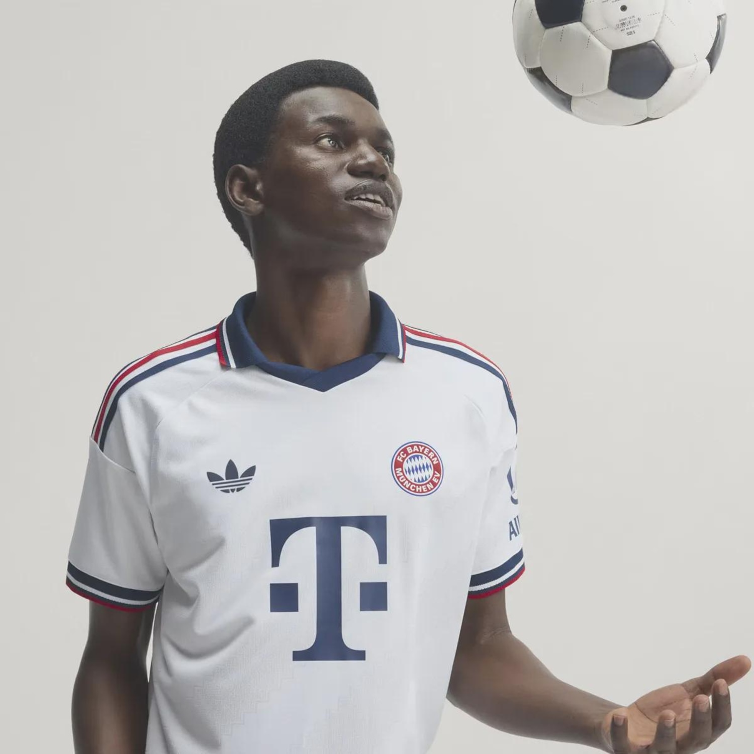 Camisa Bayern II 26/27 Jogador adidas Masculina - Foto 1