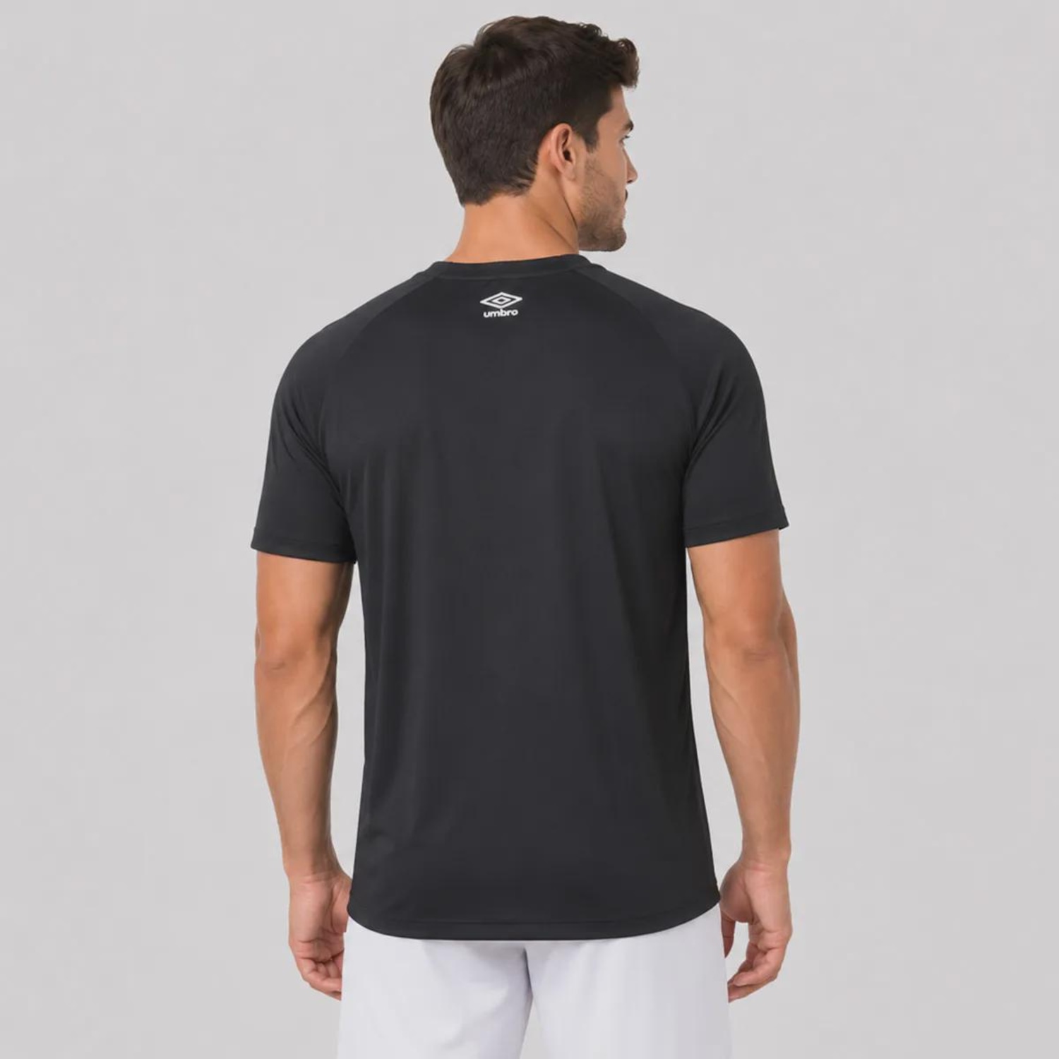 Camisa Umbro Poliamida Essential II Masculina - Foto 4