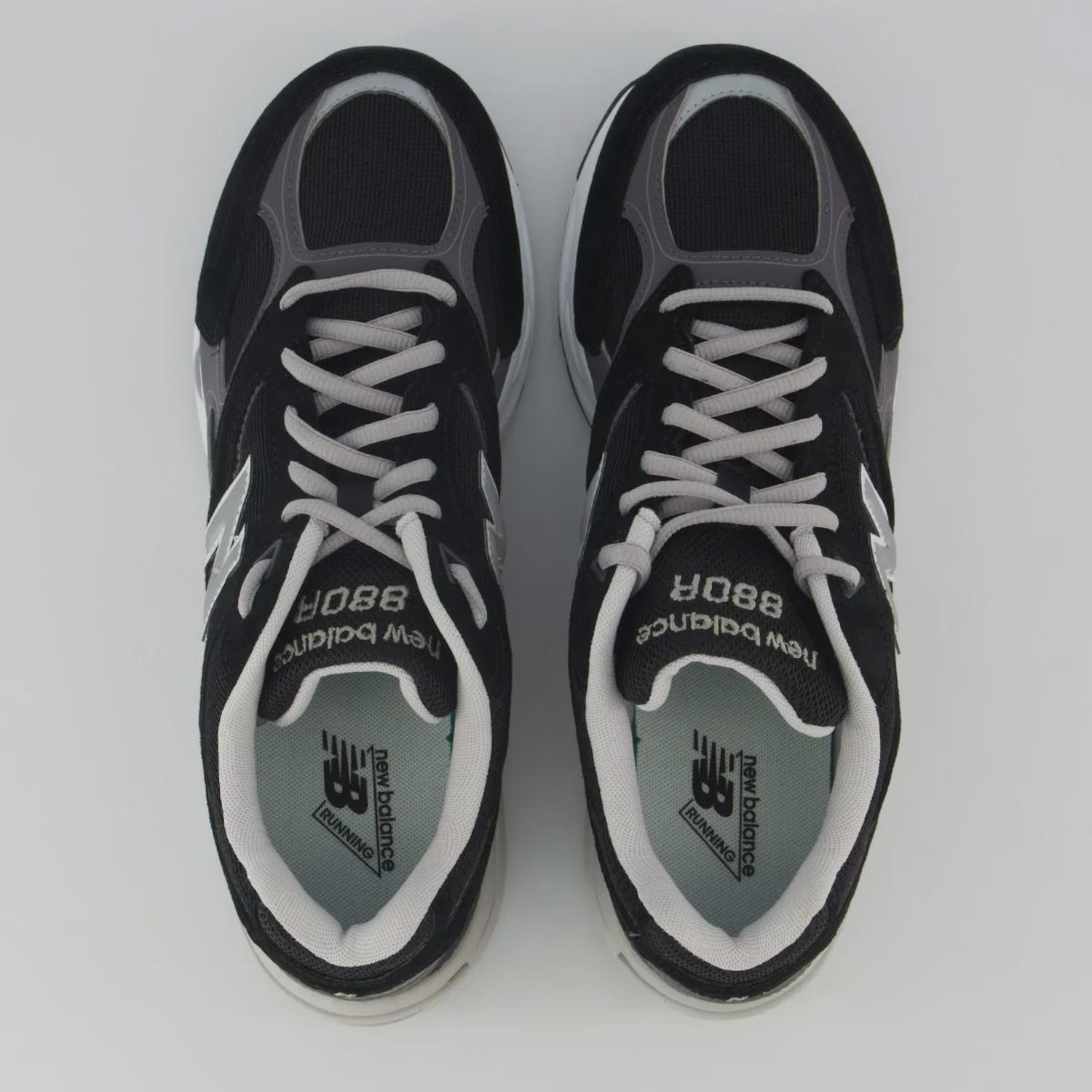 Tênis Unissex New Balance 880R - Foto 4