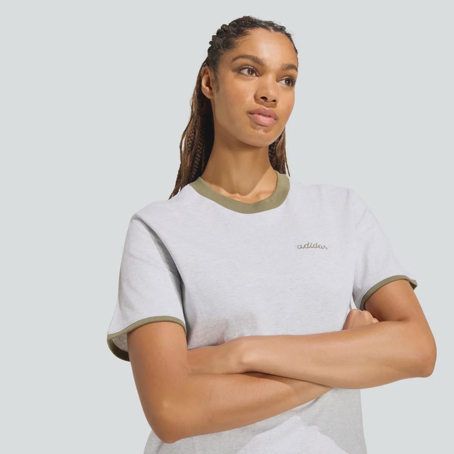 Camiseta adidas Seasonals Feminina - Foto 4