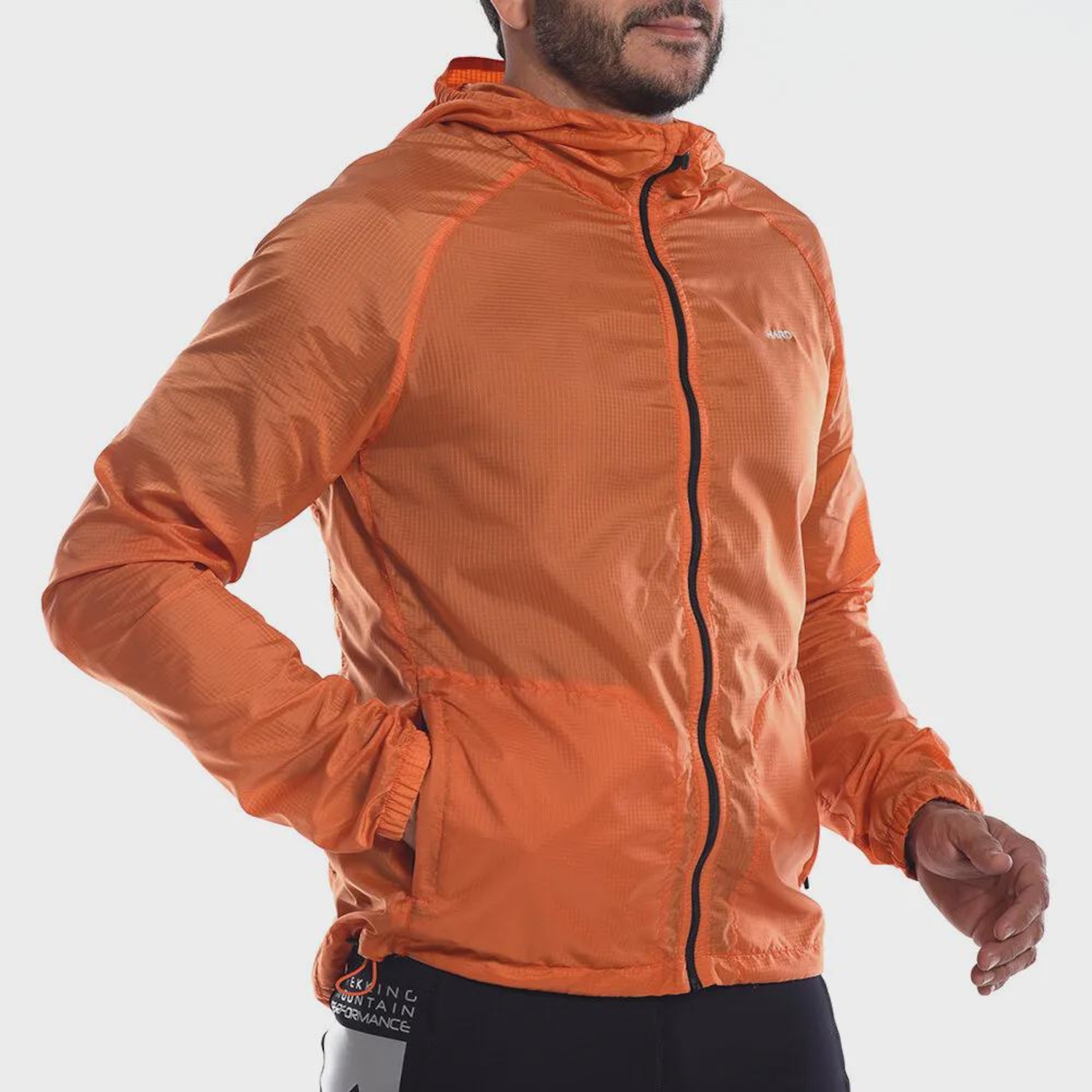 Jaqueta Corta-Vento HardWind Light para Montanhismo com Capuz - Masculina - Foto 1