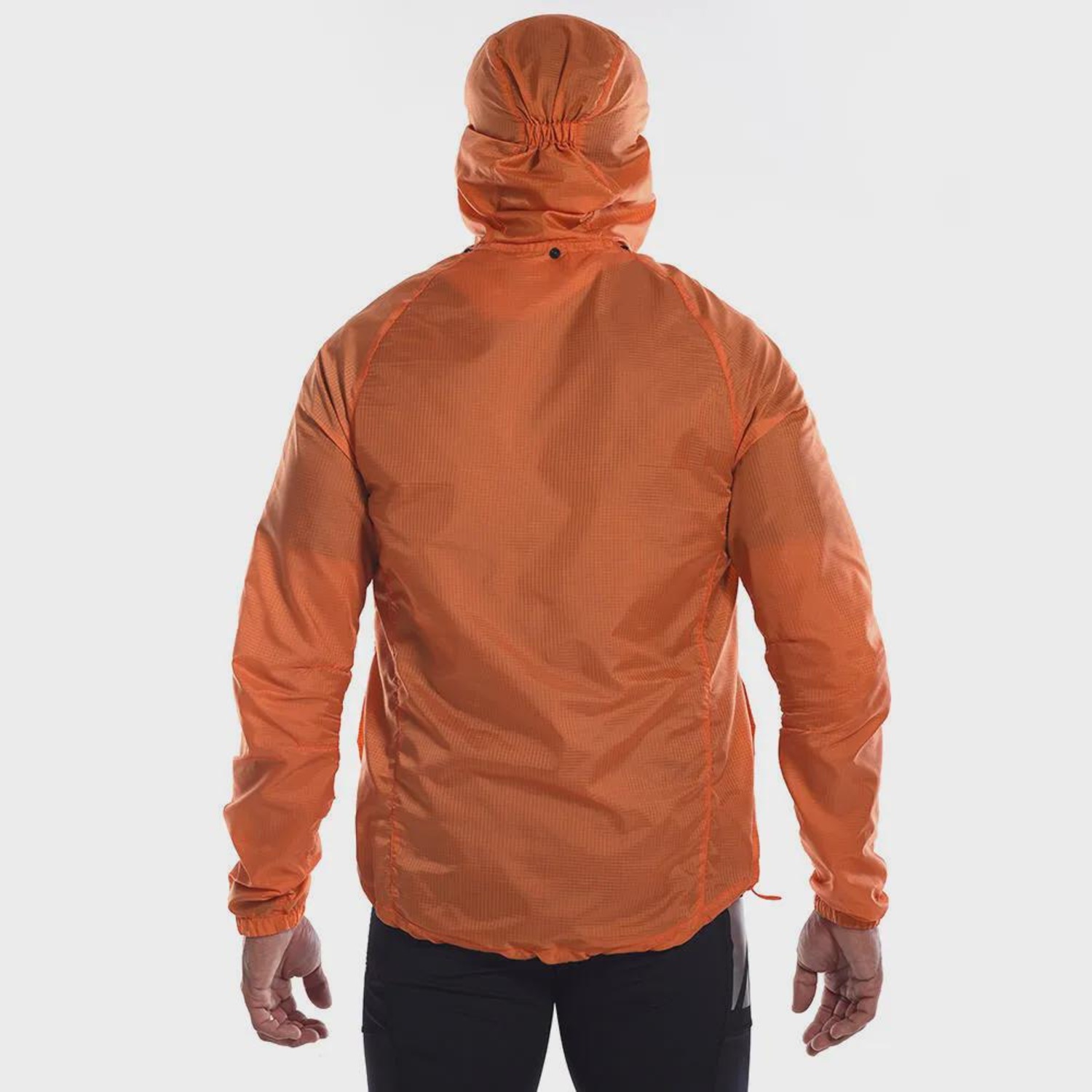 Jaqueta Corta-Vento HardWind Light para Montanhismo com Capuz - Masculina - Foto 4