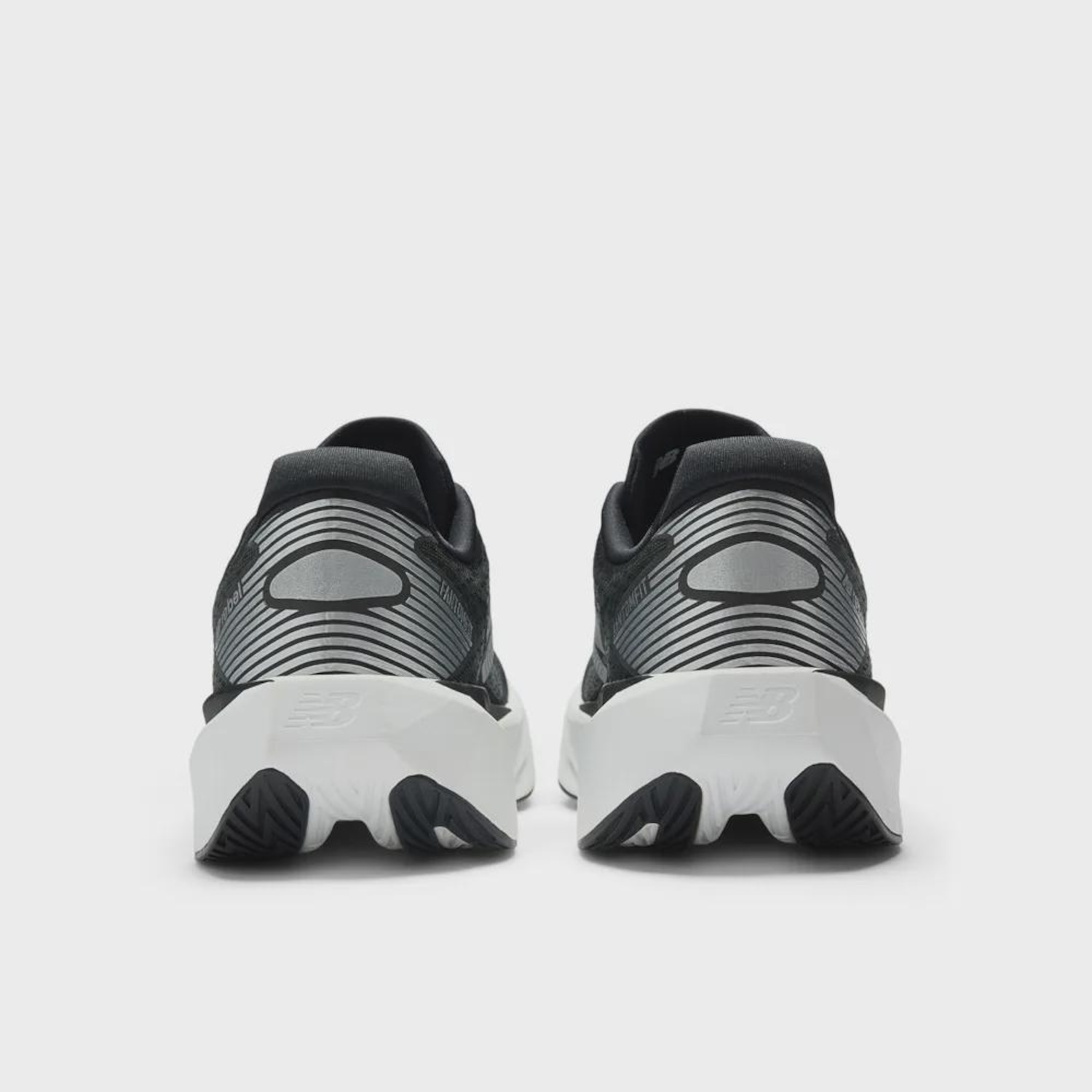 Tênis Masculino New Balance Fuelcell Rebel v5 - Foto 3