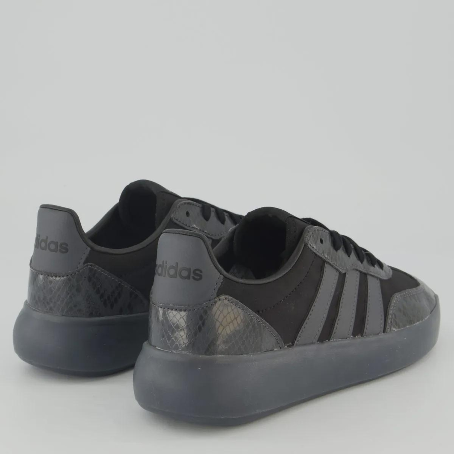 Tênis Feminino adidas Barreda Decode - Foto 3