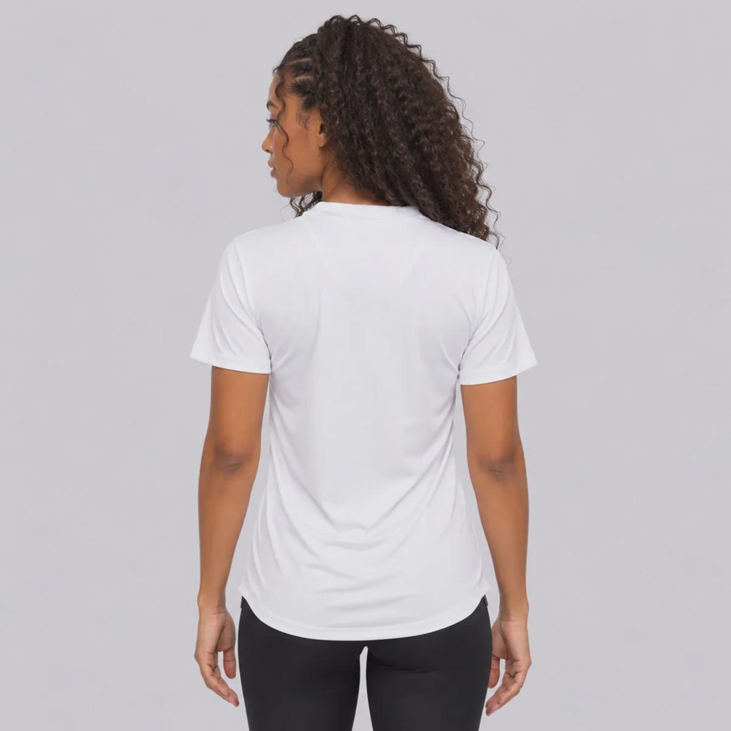 Camiseta Fila Basic Sports III Logo Feminina - Foto 4