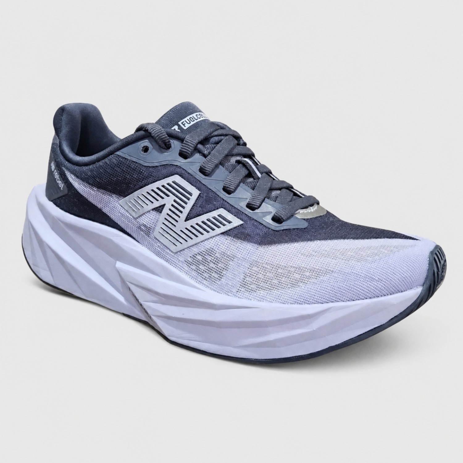 Tênis Feminino New Balance Fuelcell Rebel V5 - Foto 4