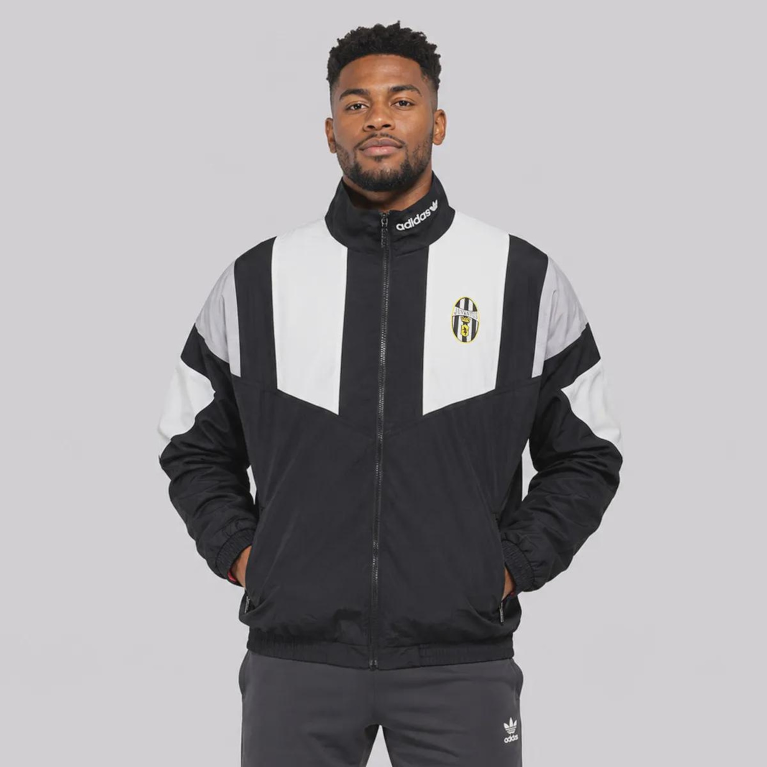Jaqueta Juventus EQT adidas Masculina - Foto 1