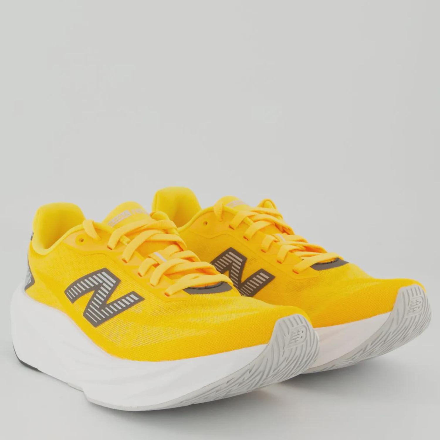 Tênis Feminino New Balance Fuelcell Rebel V5 W - Foto 2