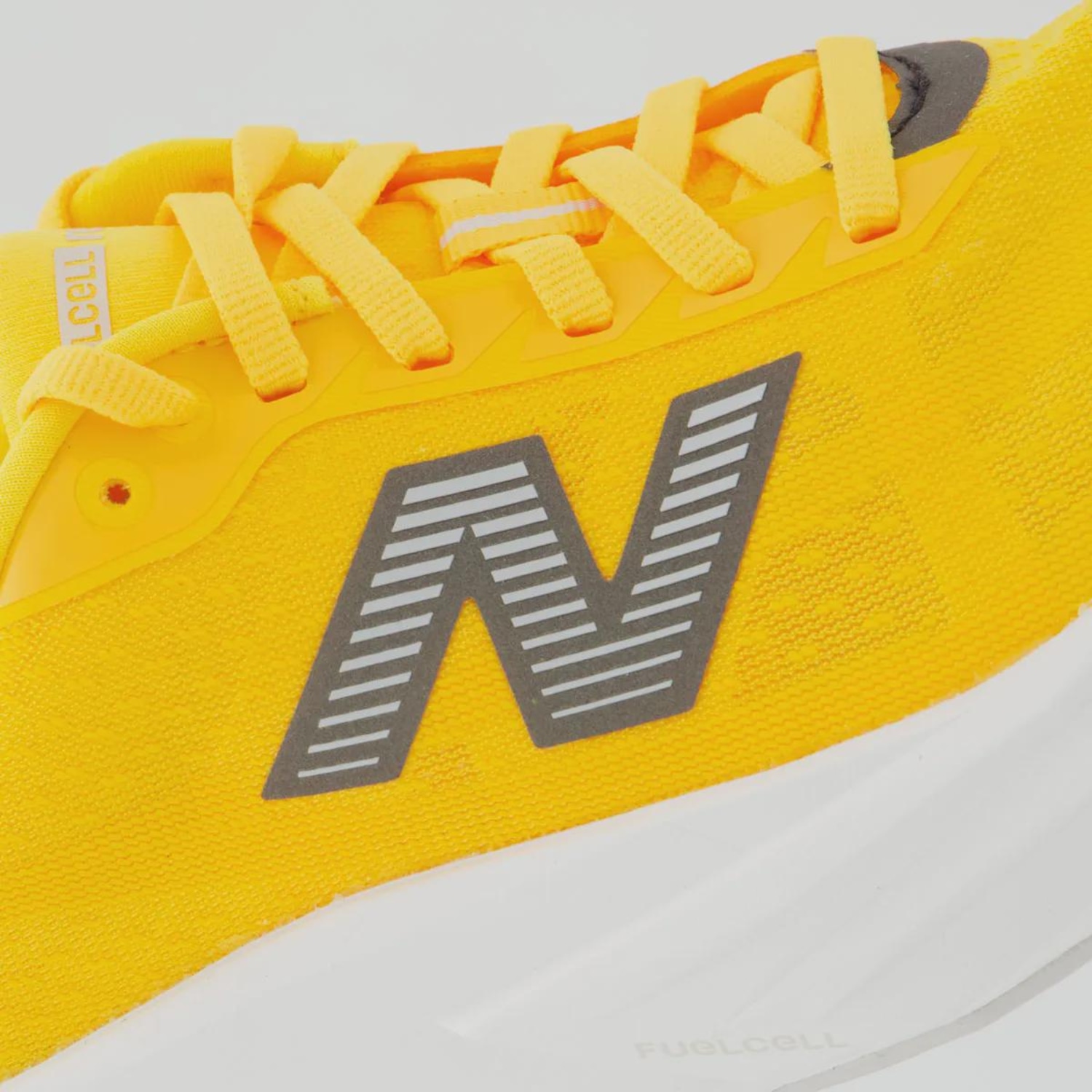 Tênis Feminino New Balance Fuelcell Rebel V5 W - Foto 4