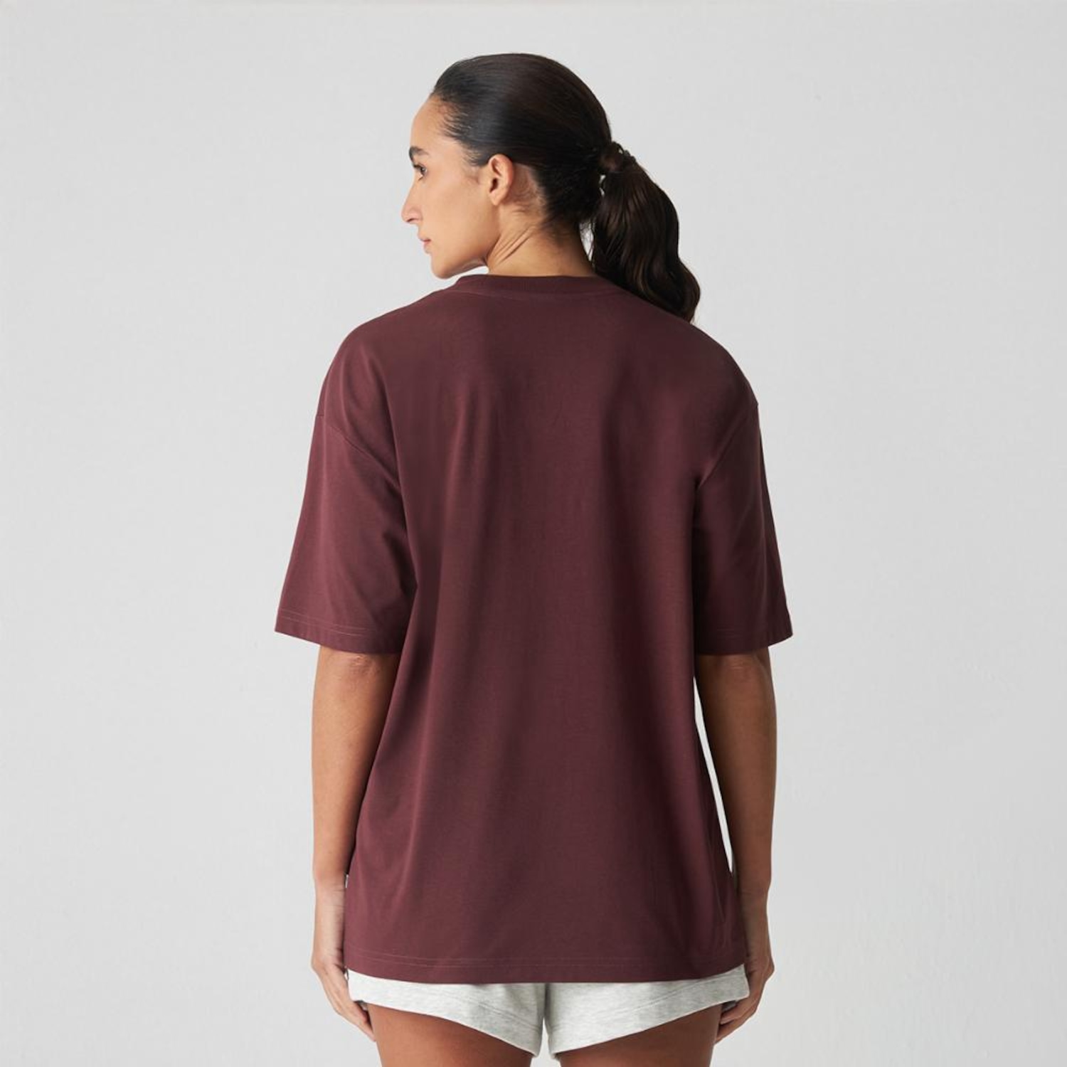Camiseta Trackside Oversized New Balance Feminina - Foto 4