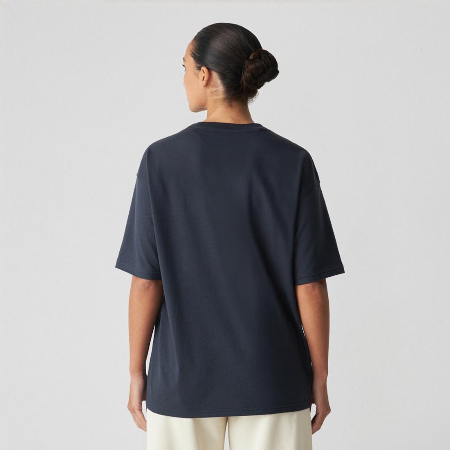 Camiseta Oversized Small Logo New Balance Feminina - Foto 3