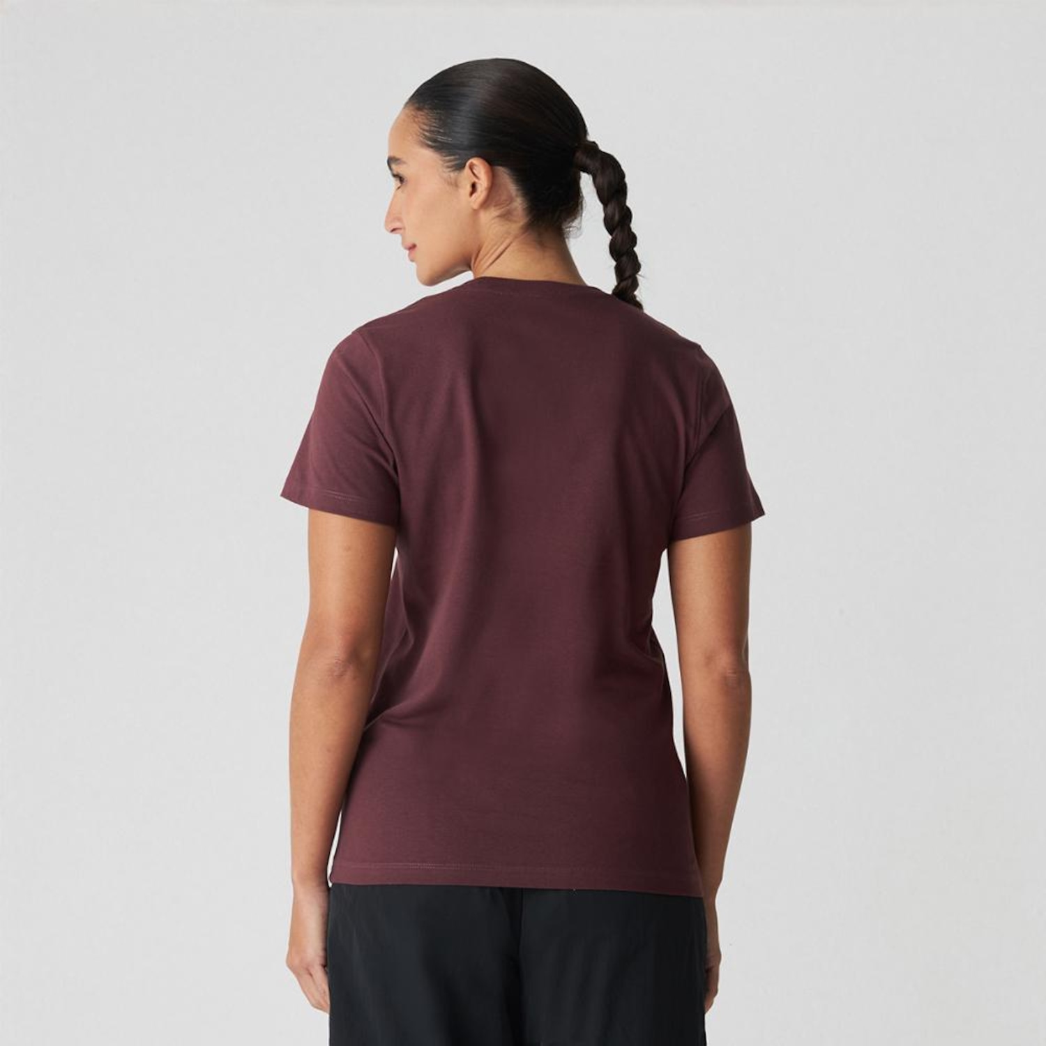 Camiseta New Balance Manga Curta Essentials Feminina - Foto 3