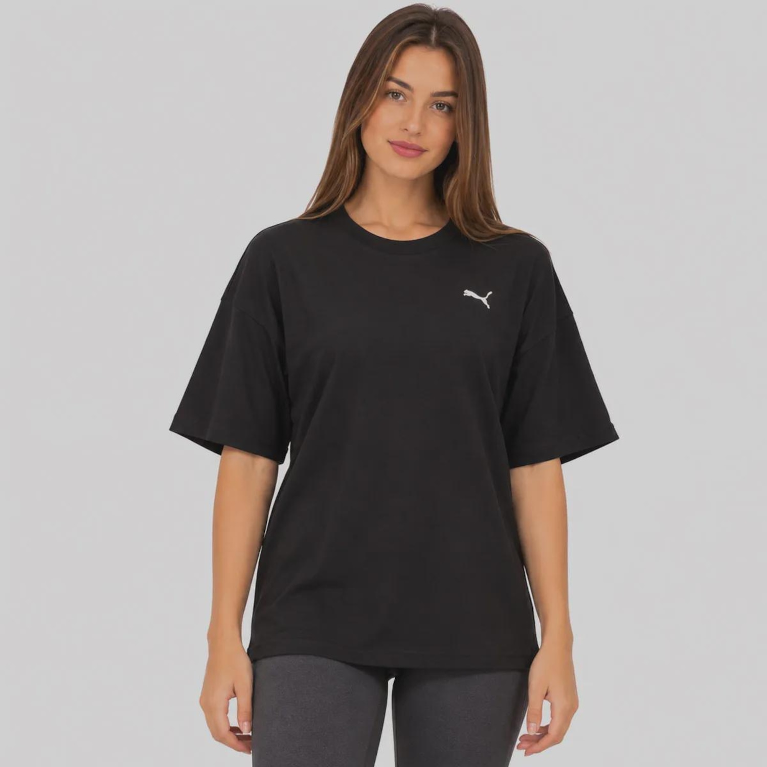 Camiseta Puma Oversized Wardrobe Ess Feminina - Foto 1
