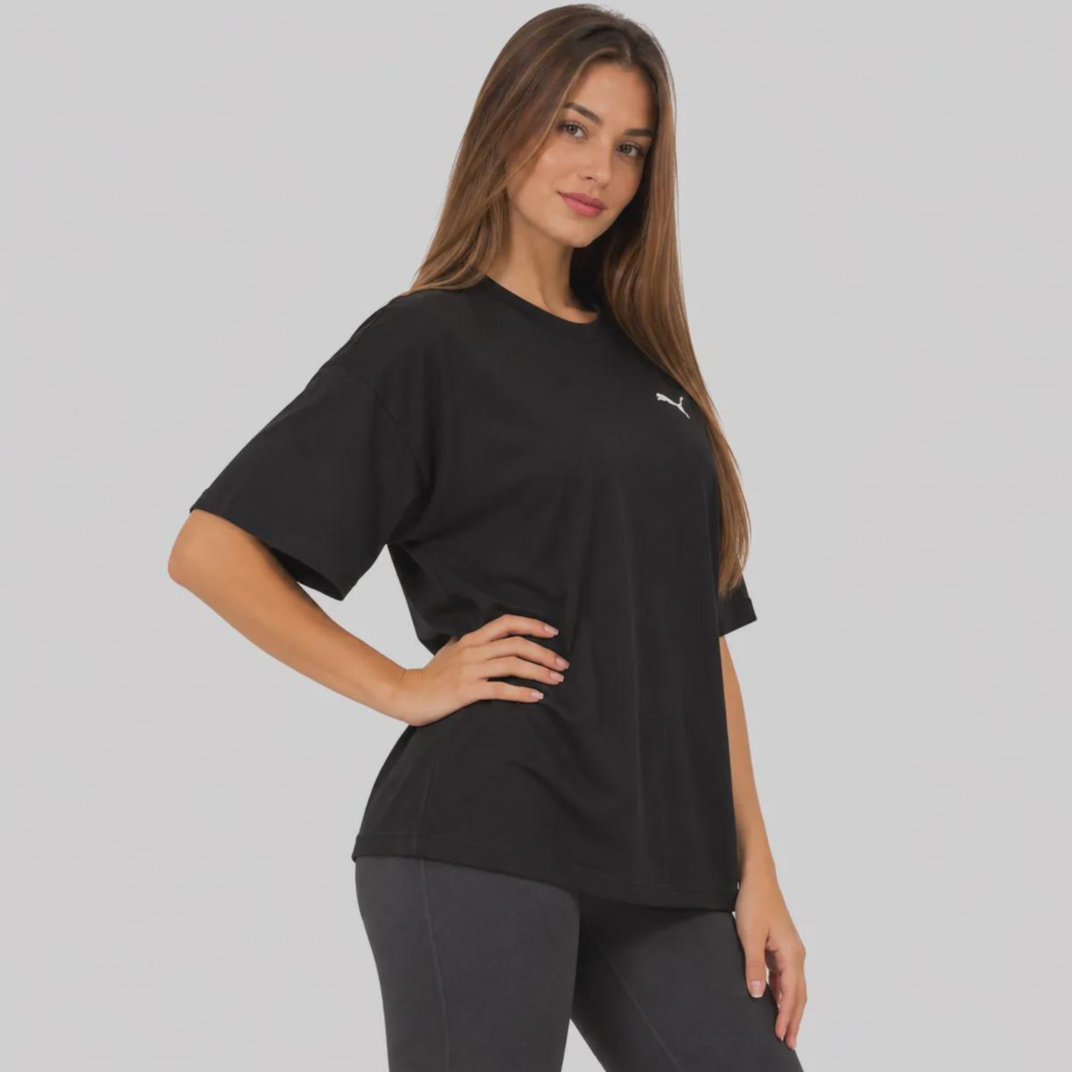 Camiseta Puma Oversized Wardrobe Ess Feminina - Foto 2