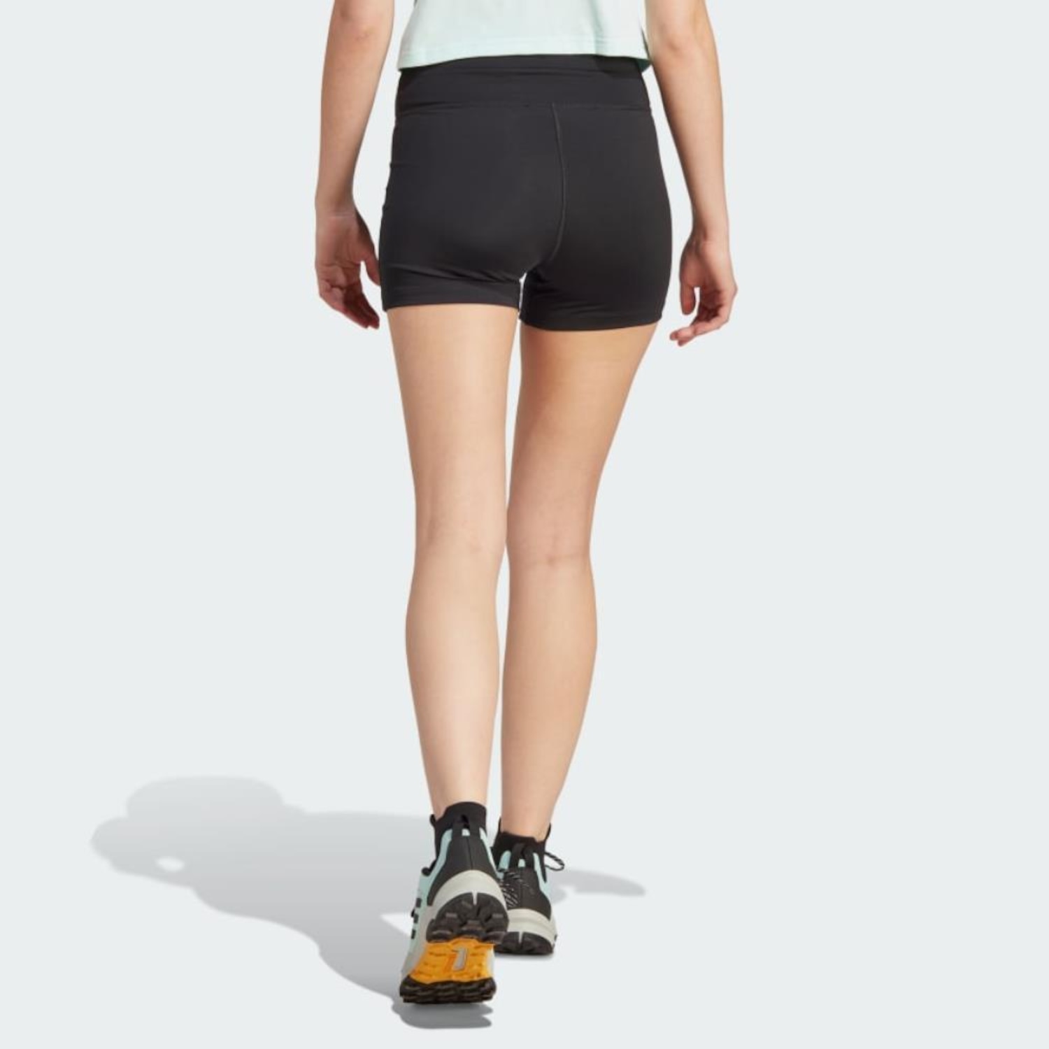 Short adidas Feminino Terrex IB1892 Meia Coxa Fitness - Foto 3