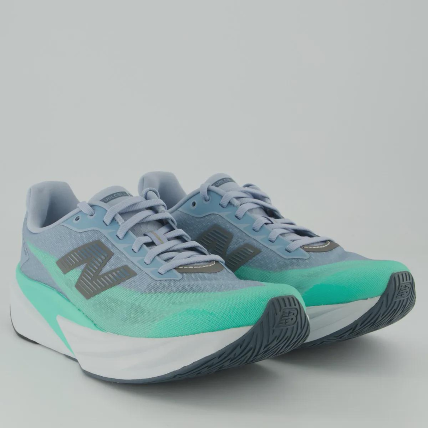 Tênis Masculino New Balance Fuelcell Rebel V5 - Foto 2