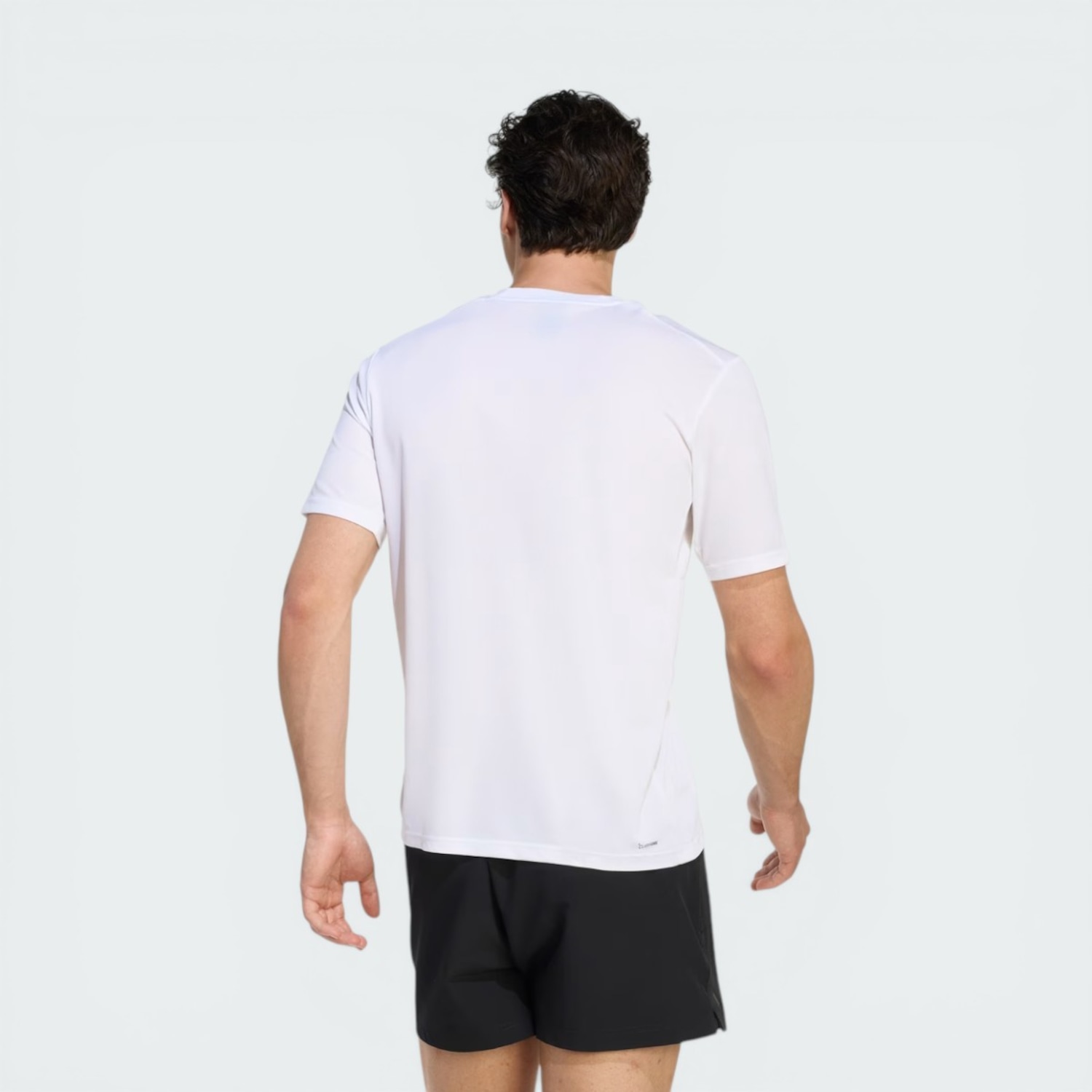 Camiseta adidas Essentials Treino Básica Masculina - Foto 2