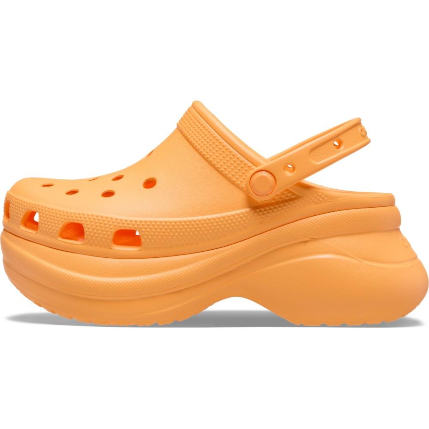 Sandália Crocs Classic Bae Clog Orangesicle - Feminina - Foto 3