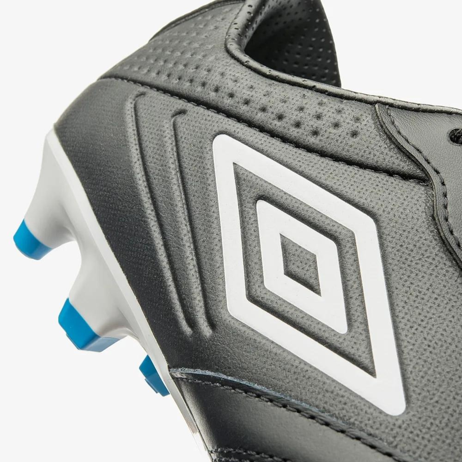 Chuteira de Campo Adulto Umbro Tocco III Premier - Foto 3