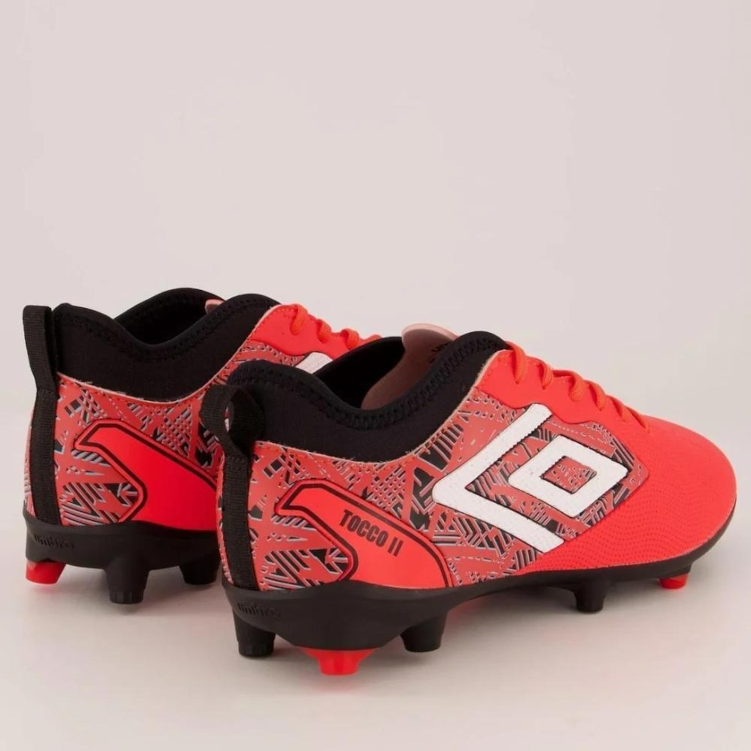 Chuteira de Campo Adulto Umbro Tocco II Club - Foto 3