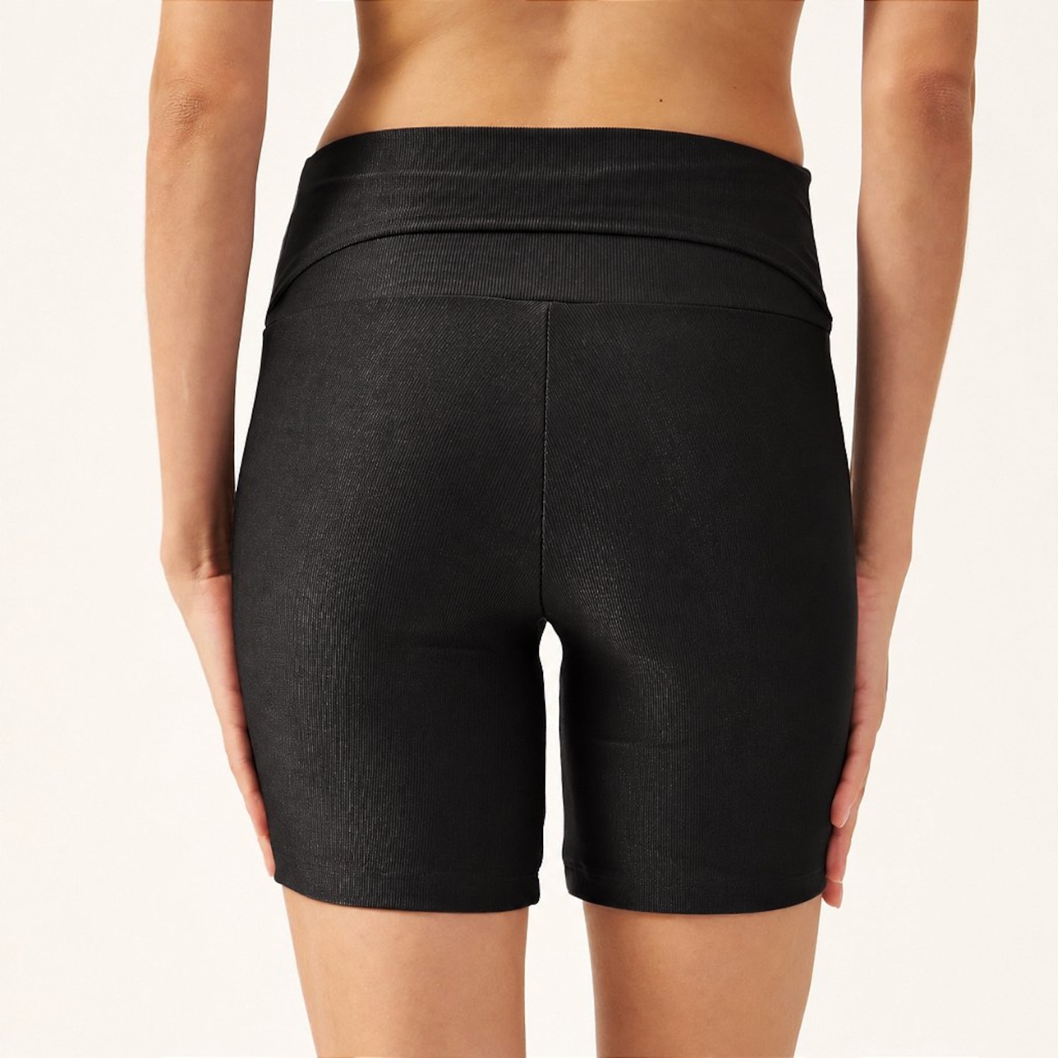 Shorts Colcci Platinum 300 Feminina - Foto 2