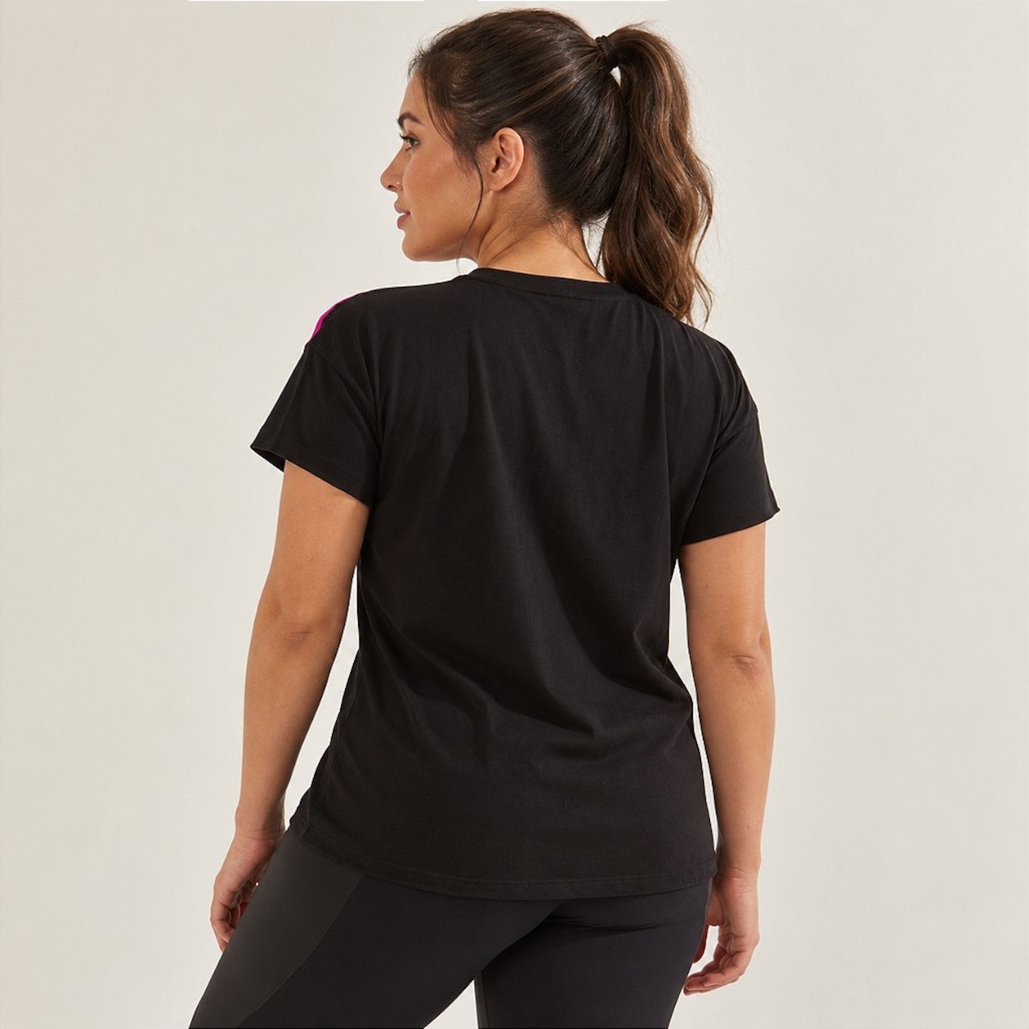 Camiseta Colcci Comfort Feminina - Foto 2