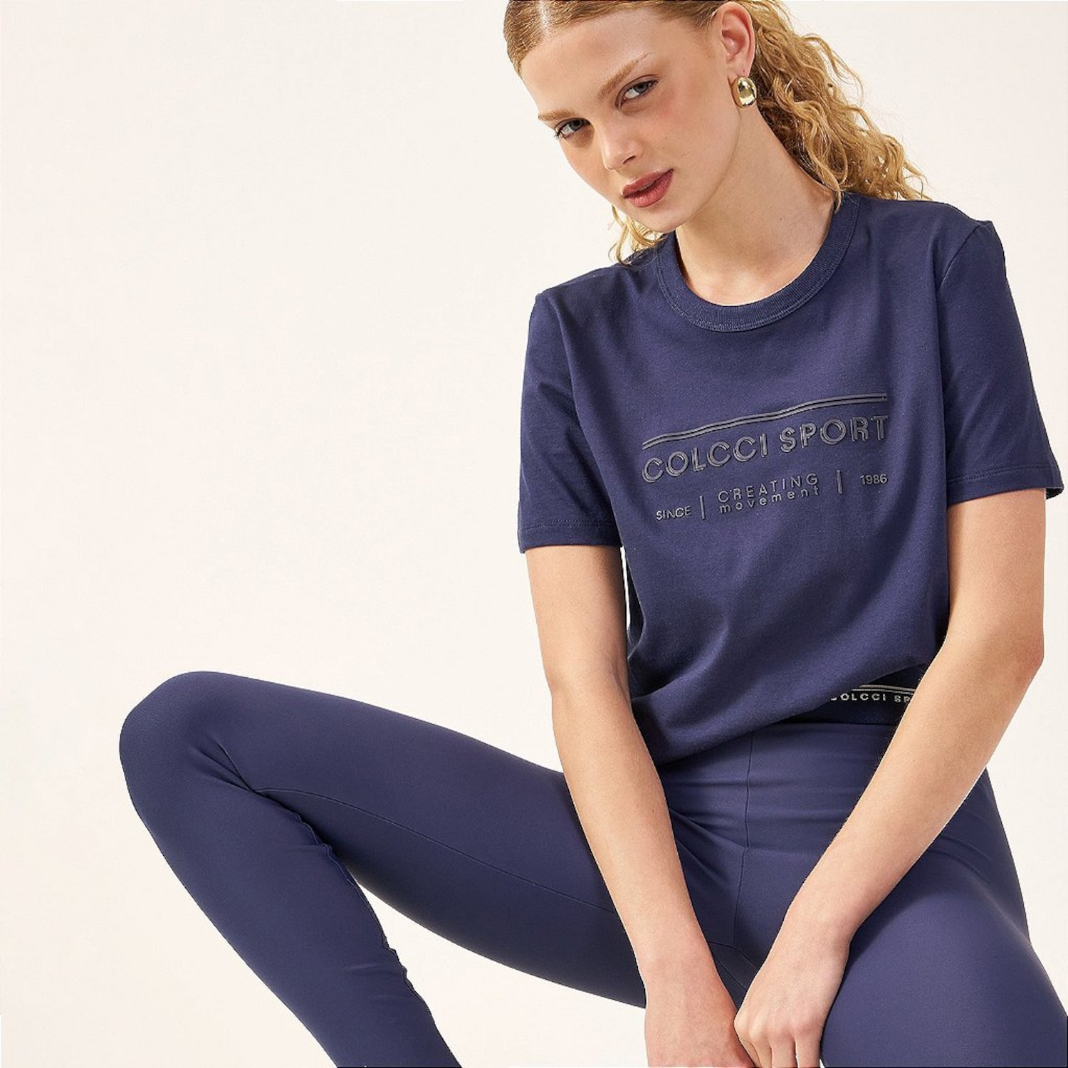Camiseta Colcci Comfort Com Relevo Feminina - Foto 3