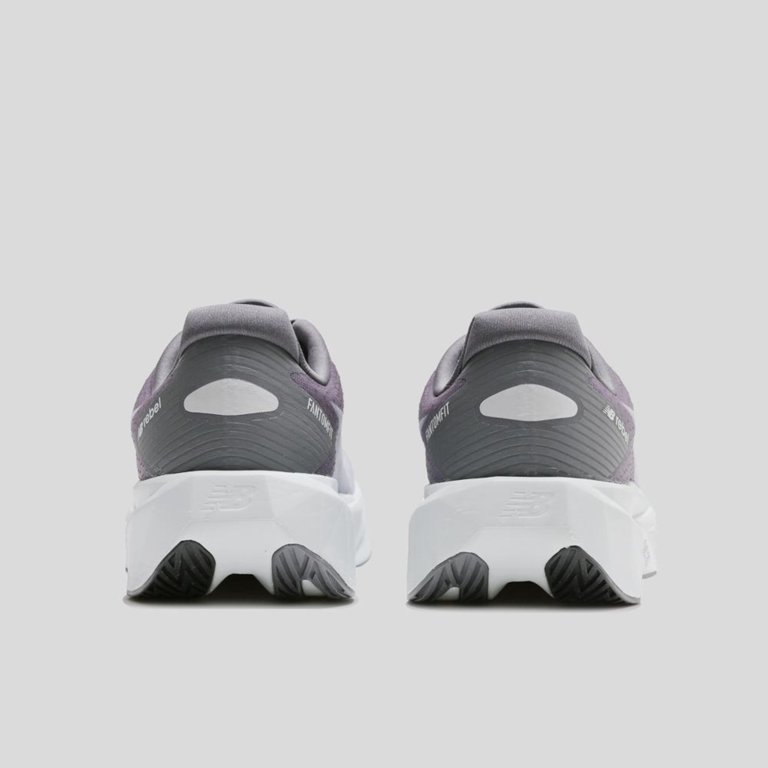 Tênis Masculino New Balance Fuelcell Rebel V5 - Foto 4