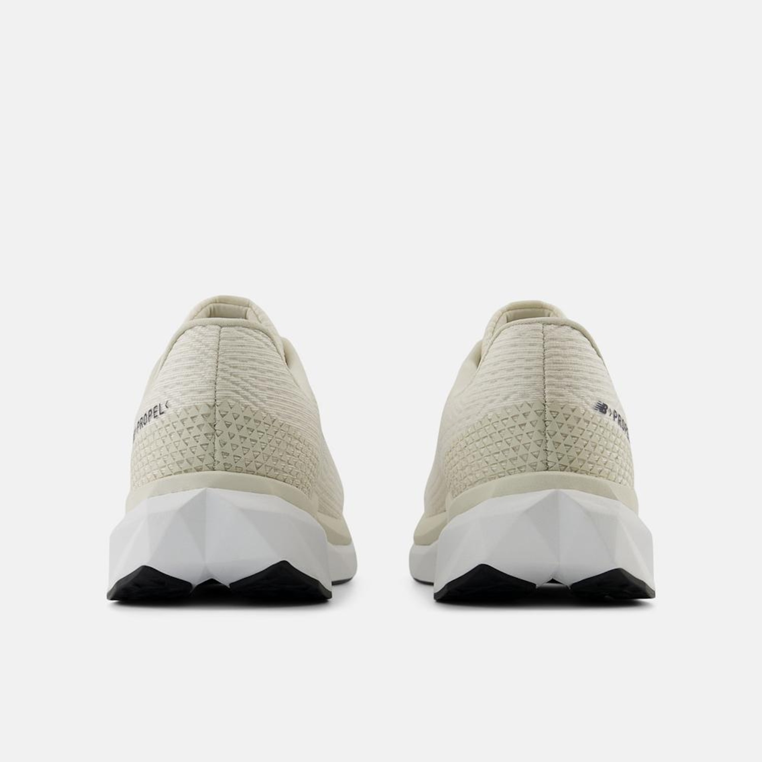 Tênis Masculino New Balance Fuelcell Propel V5 - Foto 4